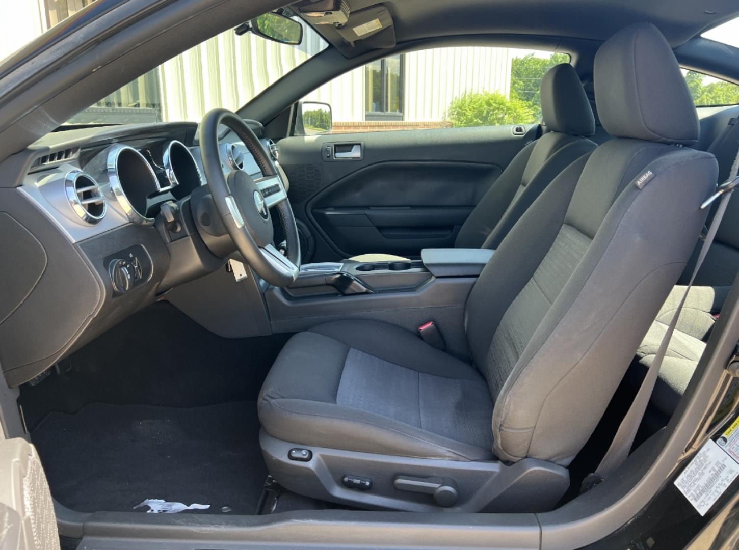 2009 BLACK /Black Cloth Ford Mustang V6 Coupe (1ZVHT80N695) with an 4.0L V6 engine, Automatic transmission, located at 2990 Old Orchard Rd., Jackson, MO, 63755, 37.354214, -89.612106 - 2009 Ford Mustang V6 Deluxe Local 1-Owner Only 65xxx miles Rear Wheel Drive 4.0L V6 Automatic Power Driver Seat Cruise Power Windows/Locks/Mirrors We have financing available and we accept trades! Fill out a credit application on our website or come by today! If you have any questions, giv - Photo#11