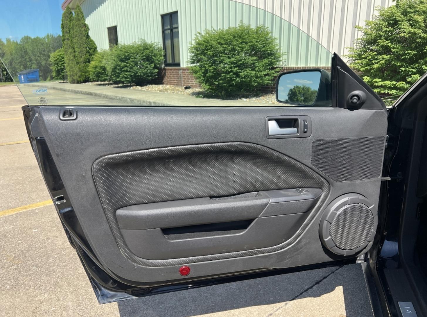 2009 BLACK /Black Cloth Ford Mustang V6 Coupe (1ZVHT80N695) with an 4.0L V6 engine, Automatic transmission, located at 2990 Old Orchard Rd., Jackson, MO, 63755, 37.354214, -89.612106 - 2009 Ford Mustang V6 Deluxe Local 1-Owner Only 65xxx miles Rear Wheel Drive 4.0L V6 Automatic Power Driver Seat Cruise Power Windows/Locks/Mirrors We have financing available and we accept trades! Fill out a credit application on our website or come by today! If you have any questions, giv - Photo#10