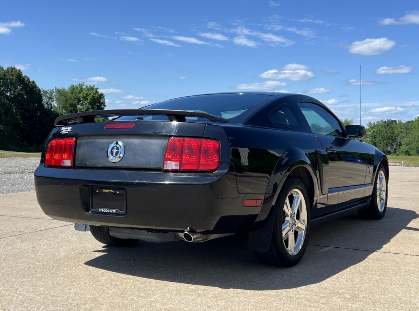 2009 BLACK /Black Cloth Ford Mustang V6 Coupe (1ZVHT80N695) with an 4.0L V6 engine, Automatic transmission, located at 2990 Old Orchard Rd., Jackson, MO, 63755, 37.354214, -89.612106 - 2009 Ford Mustang V6 Deluxe Local 1-Owner Only 65xxx miles Rear Wheel Drive 4.0L V6 Automatic Power Driver Seat Cruise Power Windows/Locks/Mirrors We have financing available and we accept trades! Fill out a credit application on our website or come by today! If you have any questions, giv - Photo#6