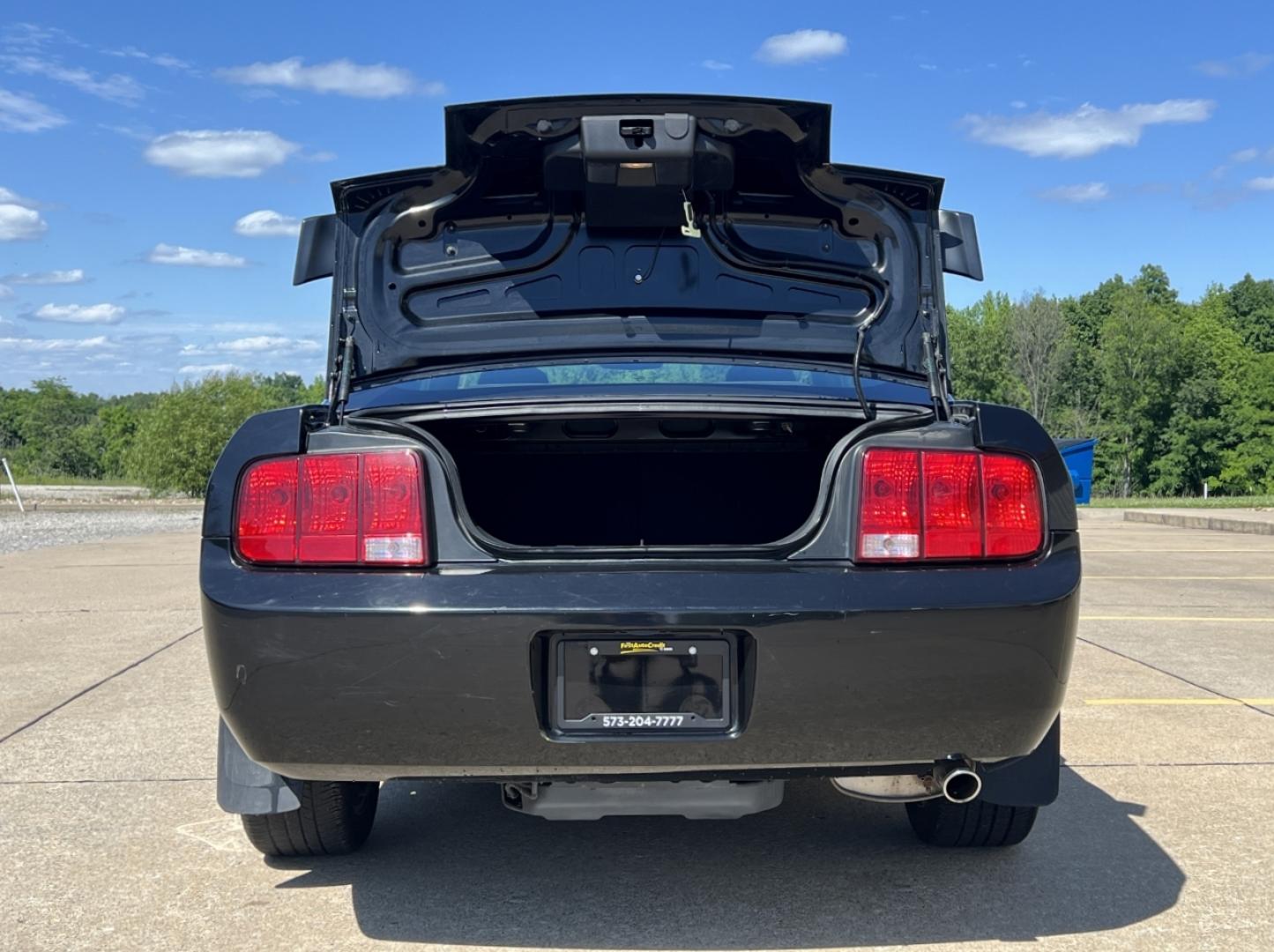 2009 BLACK /Black Cloth Ford Mustang V6 Coupe (1ZVHT80N695) with an 4.0L V6 engine, Automatic transmission, located at 2990 Old Orchard Rd., Jackson, MO, 63755, 37.354214, -89.612106 - 2009 Ford Mustang V6 Deluxe Local 1-Owner Only 65xxx miles Rear Wheel Drive 4.0L V6 Automatic Power Driver Seat Cruise Power Windows/Locks/Mirrors We have financing available and we accept trades! Fill out a credit application on our website or come by today! If you have any questions, giv - Photo#15