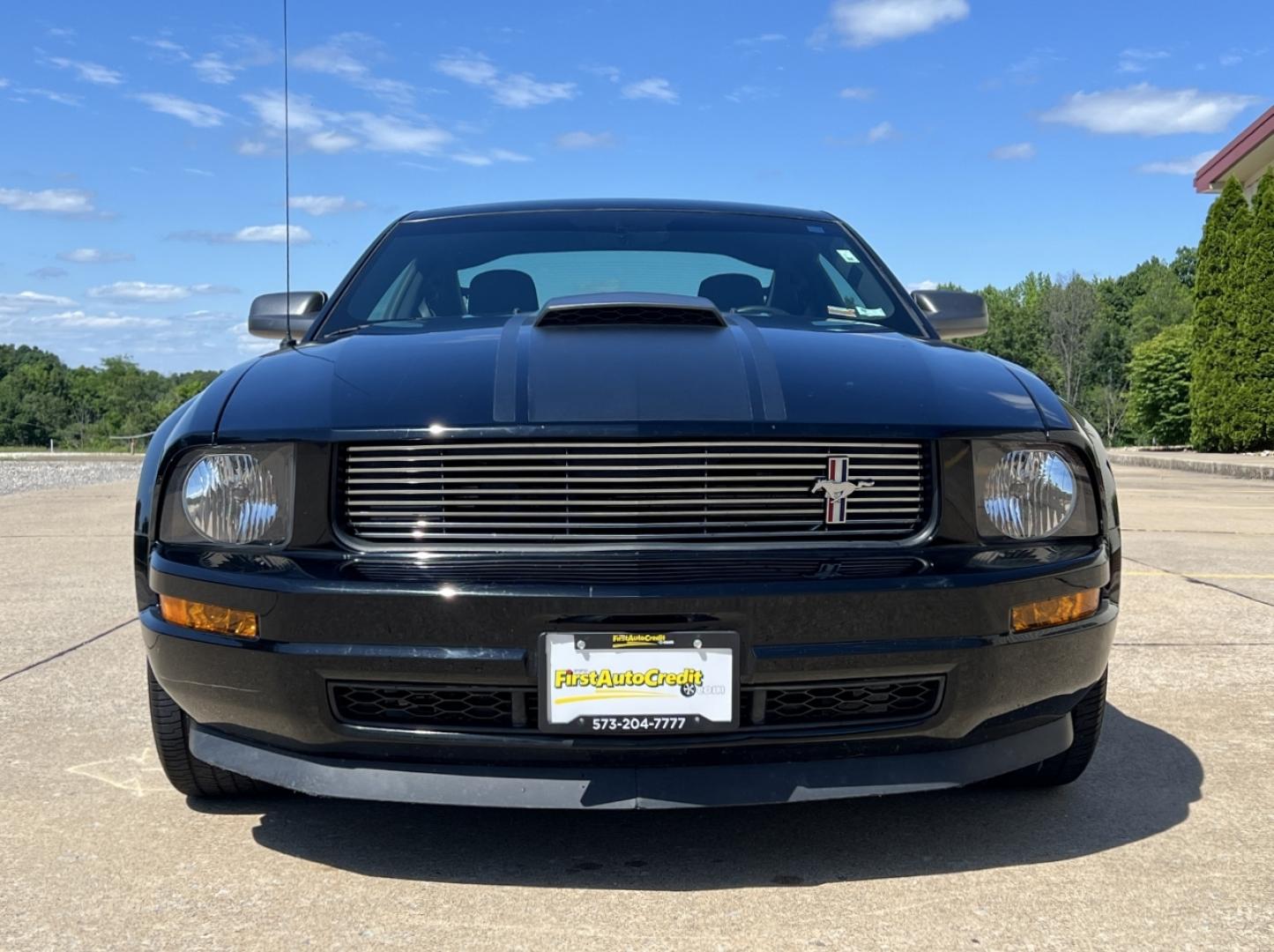 2009 BLACK /Black Cloth Ford Mustang V6 Coupe (1ZVHT80N695) with an 4.0L V6 engine, Automatic transmission, located at 2990 Old Orchard Rd., Jackson, MO, 63755, 37.354214, -89.612106 - 2009 Ford Mustang V6 Deluxe Local 1-Owner Only 65xxx miles Rear Wheel Drive 4.0L V6 Automatic Power Driver Seat Cruise Power Windows/Locks/Mirrors We have financing available and we accept trades! Fill out a credit application on our website or come by today! If you have any questions, giv - Photo#9