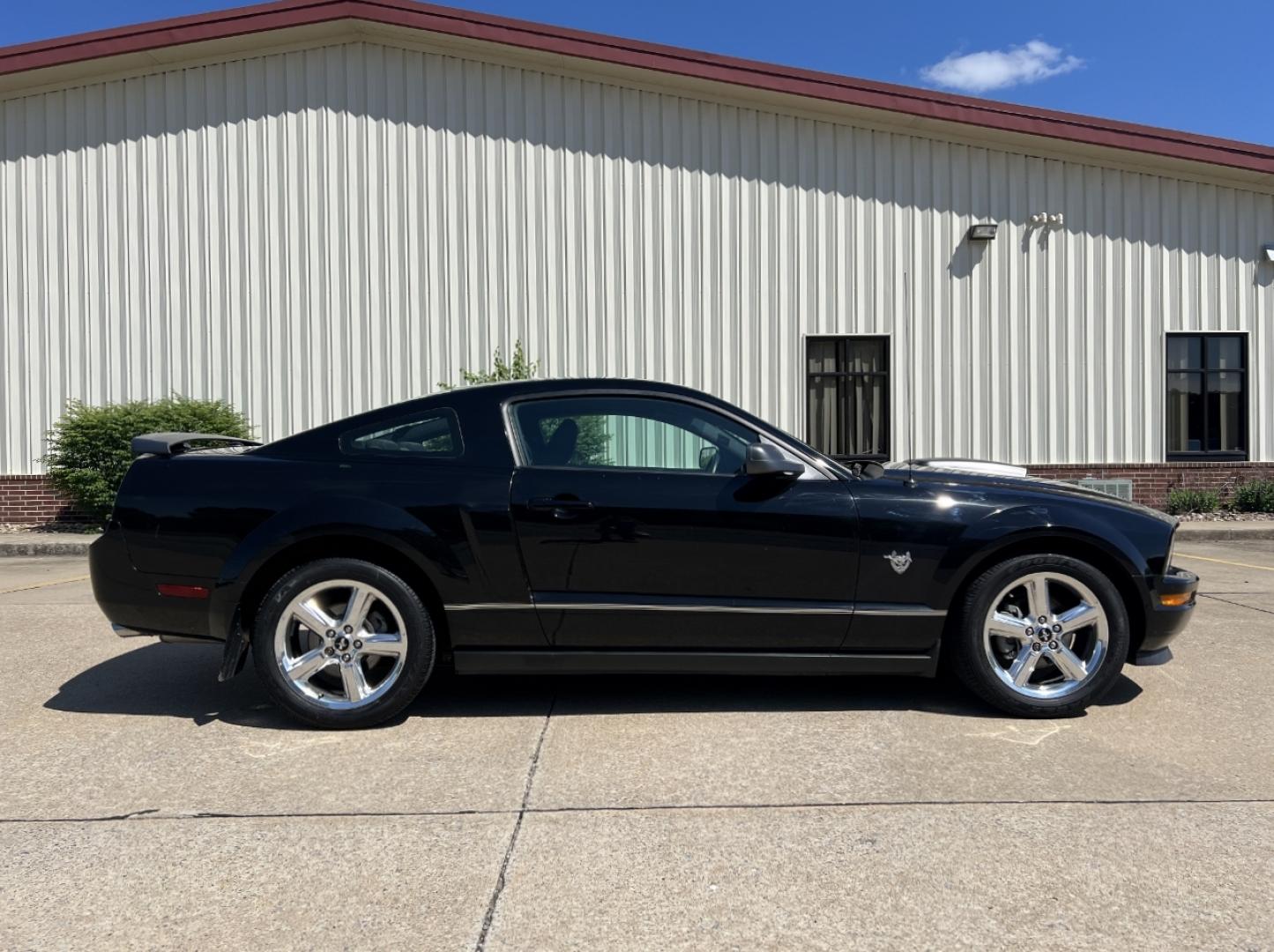 2009 BLACK /Black Cloth Ford Mustang V6 Coupe (1ZVHT80N695) with an 4.0L V6 engine, Automatic transmission, located at 2990 Old Orchard Rd., Jackson, MO, 63755, 37.354214, -89.612106 - 2009 Ford Mustang V6 Deluxe Local 1-Owner Only 65xxx miles Rear Wheel Drive 4.0L V6 Automatic Power Driver Seat Cruise Power Windows/Locks/Mirrors We have financing available and we accept trades! Fill out a credit application on our website or come by today! If you have any questions, giv - Photo#5