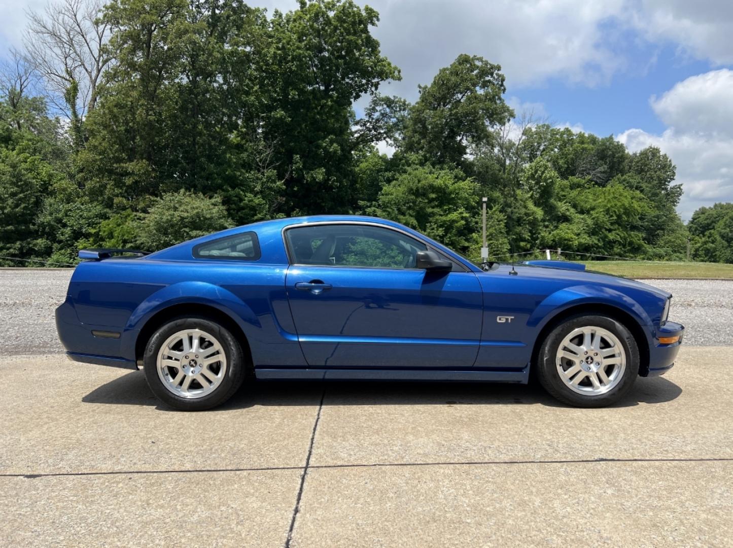 2007 BLUE /Gray Leather Ford Mustang GT Deluxe Coupe (1ZVHT82H175) with an 4.6L V8 engine, Automatic transmission, located at 2990 Old Orchard Rd., Jackson, MO, 63755, 37.354214, -89.612106 - 2007 Ford Mustang GT Deluxe Only 89xxx miles Rear Wheel Drive 4.6L V8 5-Speed Manual Leather Power Driver Seat Cruise Power Windows/Locks/Mirrors We have financing available and we accept trades! Fill out a credit application on our website or come by today! If you have any questions, give - Photo#5