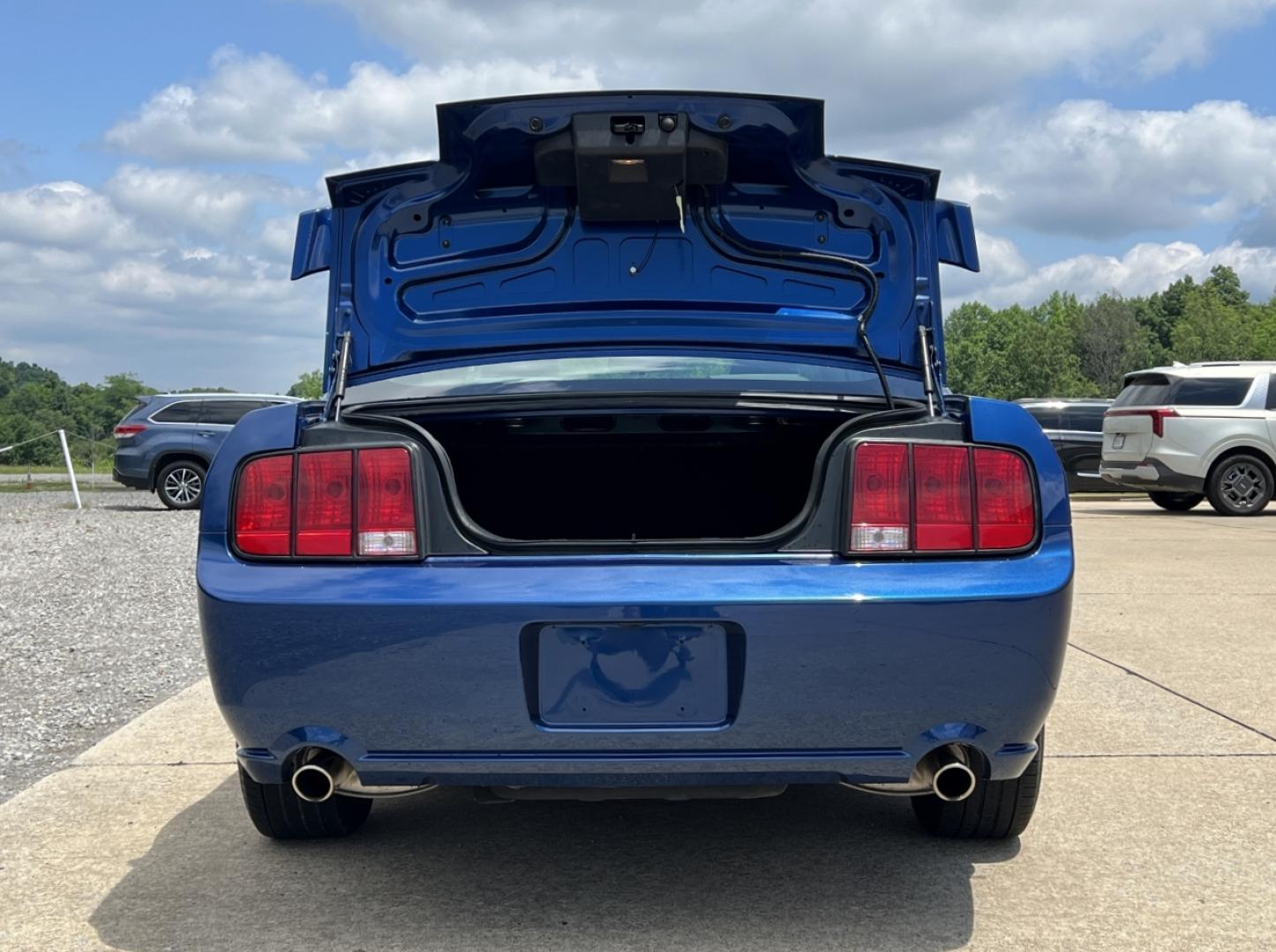 2007 BLUE /Gray Leather Ford Mustang GT Deluxe Coupe (1ZVHT82H175) with an 4.6L V8 engine, Automatic transmission, located at 2990 Old Orchard Rd., Jackson, MO, 63755, 37.354214, -89.612106 - 2007 Ford Mustang GT Deluxe Only 89xxx miles Rear Wheel Drive 4.6L V8 5-Speed Manual Leather Power Driver Seat Cruise Power Windows/Locks/Mirrors We have financing available and we accept trades! Fill out a credit application on our website or come by today! If you have any questions, give - Photo#15