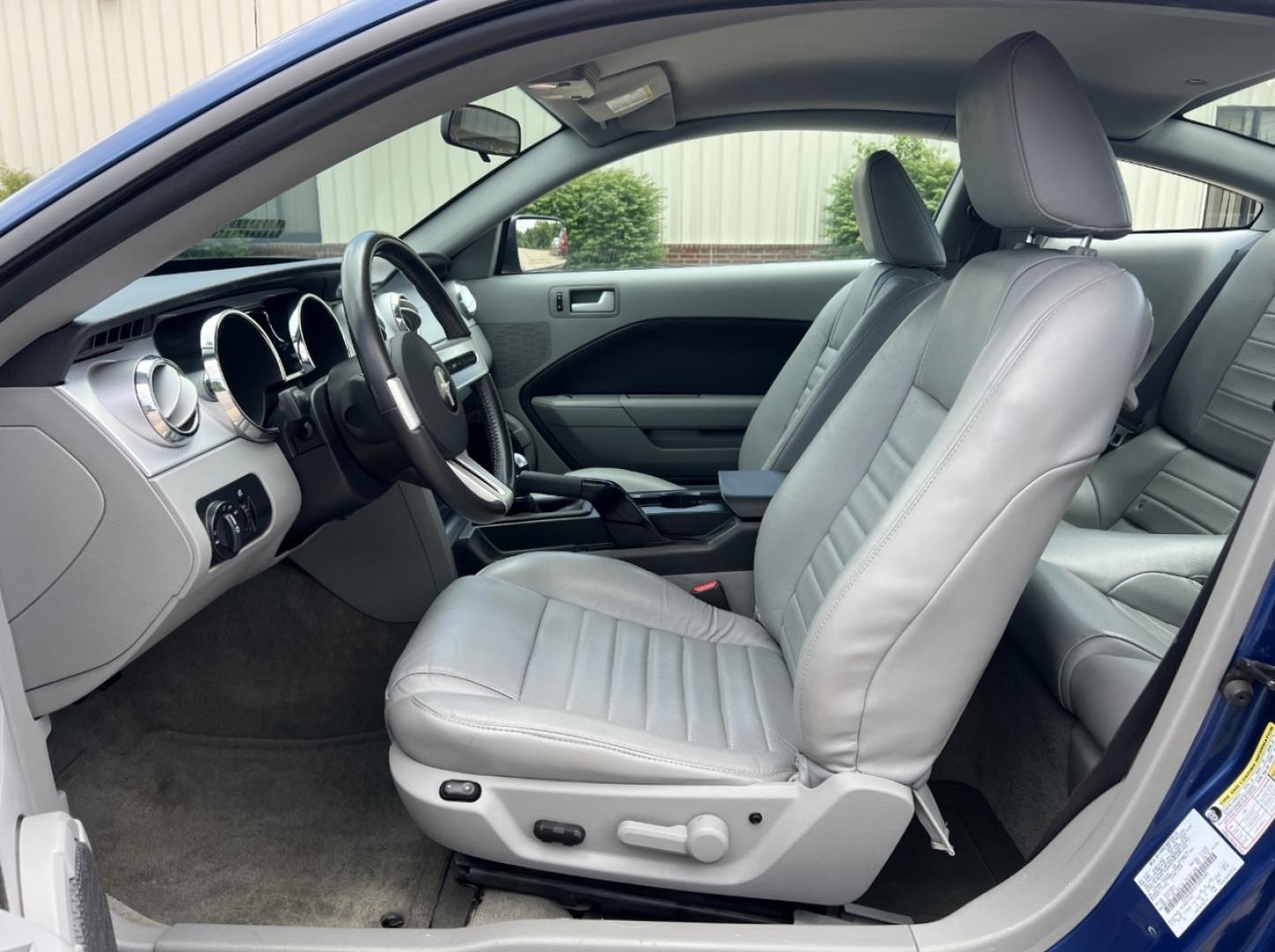 2007 BLUE /Gray Leather Ford Mustang GT Deluxe Coupe (1ZVHT82H175) with an 4.6L V8 engine, Automatic transmission, located at 2990 Old Orchard Rd., Jackson, MO, 63755, 37.354214, -89.612106 - 2007 Ford Mustang GT Deluxe Only 89xxx miles Rear Wheel Drive 4.6L V8 5-Speed Manual Leather Power Driver Seat Cruise Power Windows/Locks/Mirrors We have financing available and we accept trades! Fill out a credit application on our website or come by today! If you have any questions, give - Photo#11