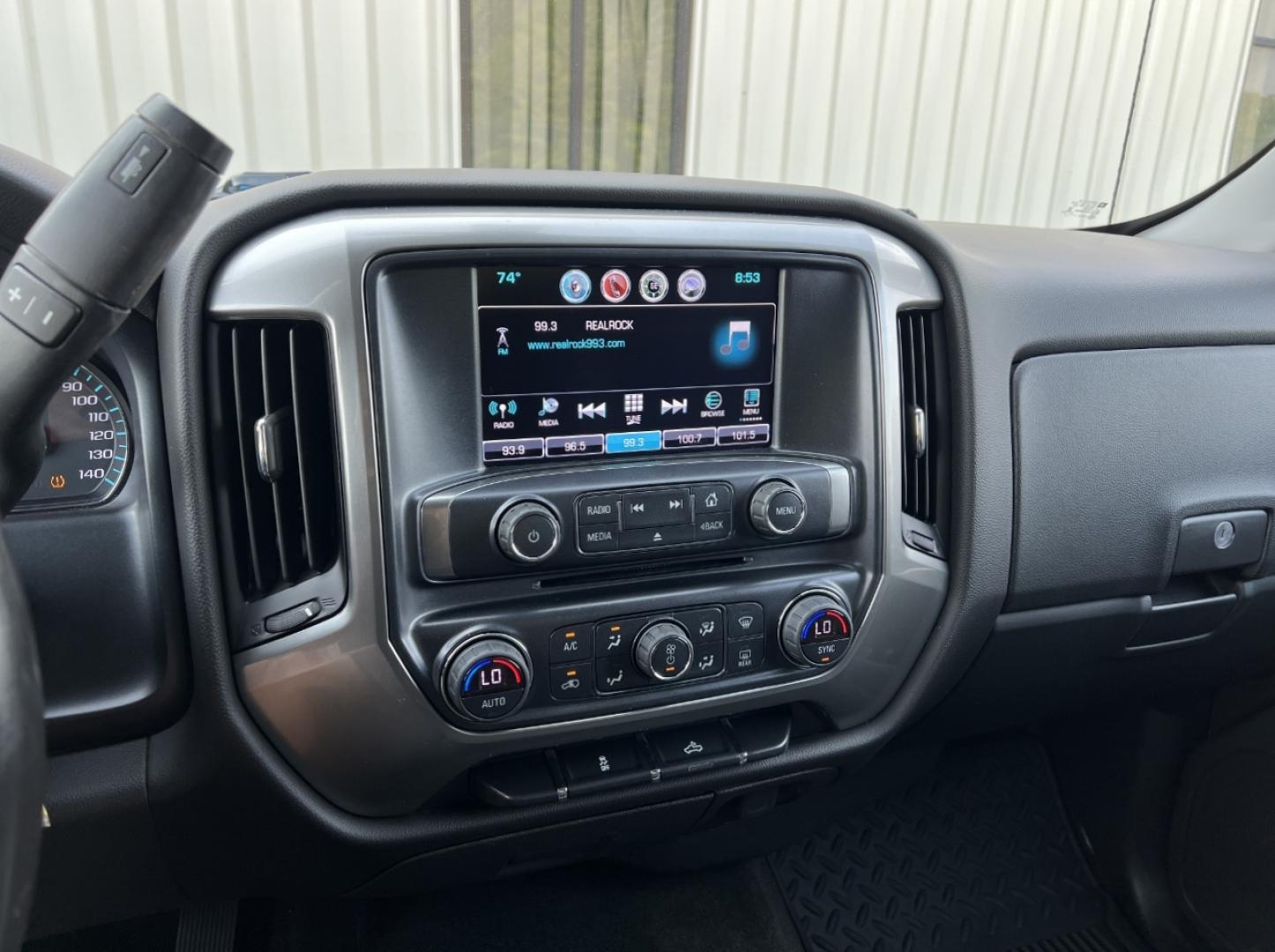 2018 GRAY /Gray Cloth Chevrolet Silverado 1500 LT Crew Cab Long Box 4WD (3GCUKREC6JG) with an 5.3L V8 engine, Automatic transmission, located at 2990 Old Orchard Rd., Jackson, MO, 63755, 37.354214, -89.612106 - 2018 Chevrolet Silverado 1500 LT 123xxx miles 4x4 5.3L V8 Automatic Power Driver Seat Backup Camera Bluetooth Cruise Power Windows/Locks/Mirrors We have financing available and we accept trades! Fill out a credit application on our website or come by today! If you have any questions, give - Photo#24