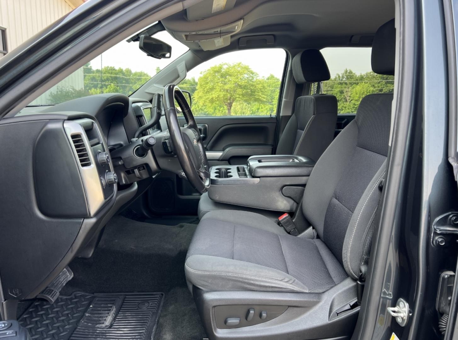 2018 GRAY /Gray Cloth Chevrolet Silverado 1500 LT Crew Cab Long Box 4WD (3GCUKREC6JG) with an 5.3L V8 engine, Automatic transmission, located at 2990 Old Orchard Rd., Jackson, MO, 63755, 37.354214, -89.612106 - 2018 Chevrolet Silverado 1500 LT 123xxx miles 4x4 5.3L V8 Automatic Power Driver Seat Backup Camera Bluetooth Cruise Power Windows/Locks/Mirrors We have financing available and we accept trades! Fill out a credit application on our website or come by today! If you have any questions, give - Photo#13