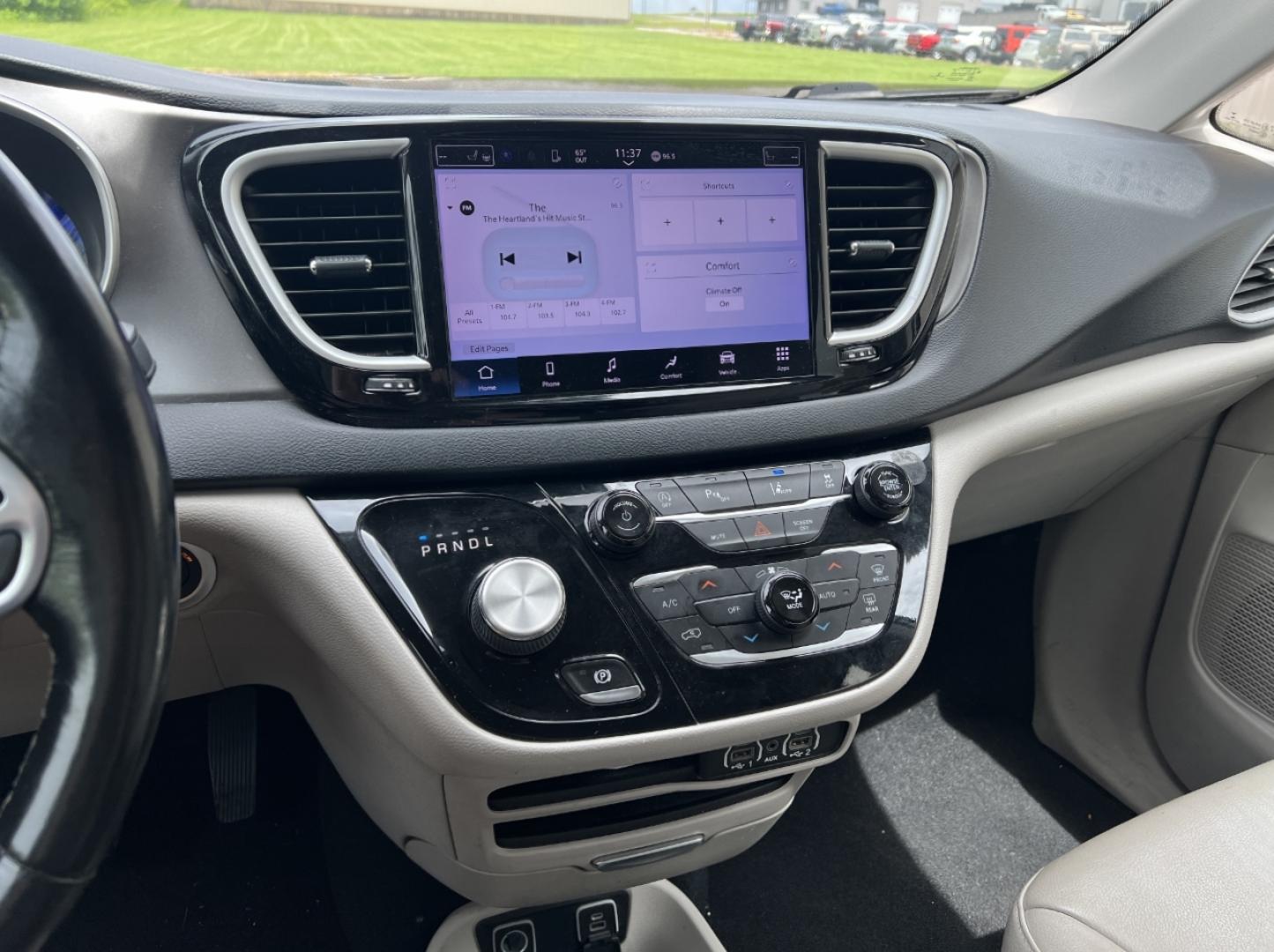 2021 SILVER /Tan Leather Chrysler Pacifica Touring-L (2C4RC1BG2MR) with an 3.6L V6 engine, Automatic transmission, located at 2990 Old Orchard Rd., Jackson, MO, 63755, 37.354214, -89.612106 - We have financing available and we accept trades! Fill out a credit application on our website or come by today! If you have any questions, give us a call at (573) 204-7777 or visit our website at firstautocredit.com. - Photo#2