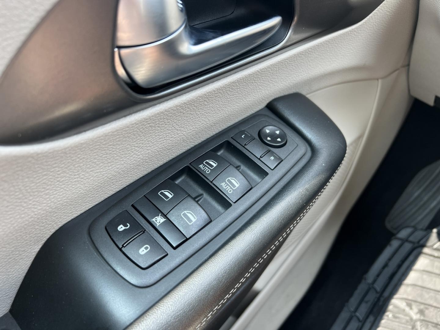 2021 SILVER /Tan Leather Chrysler Pacifica Touring-L (2C4RC1BG2MR) with an 3.6L V6 engine, Automatic transmission, located at 2990 Old Orchard Rd., Jackson, MO, 63755, 37.354214, -89.612106 - 2021 Chrysler Pacifica Touring L 1-Owner 103xxx miles Front Wheel Drive 3.6L V6 Automatic Leather 3rd Row Stow 'N Go Backup Camera Power Driver Seat Heated Seats Bluetooth Remote Start Cruise Power Windows/Locks/Mirrors We have financing available and we accept trades! Fill out a cre - Photo#30