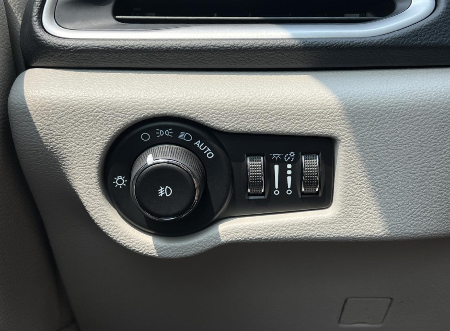 2021 SILVER /Tan Leather Chrysler Pacifica Touring-L (2C4RC1BG2MR) with an 3.6L V6 engine, Automatic transmission, located at 2990 Old Orchard Rd., Jackson, MO, 63755, 37.354214, -89.612106 - 2021 Chrysler Pacifica Touring L 1-Owner 103xxx miles Front Wheel Drive 3.6L V6 Automatic Leather 3rd Row Stow 'N Go Backup Camera Power Driver Seat Heated Seats Bluetooth Remote Start Cruise Power Windows/Locks/Mirrors We have financing available and we accept trades! Fill out a cre - Photo#34