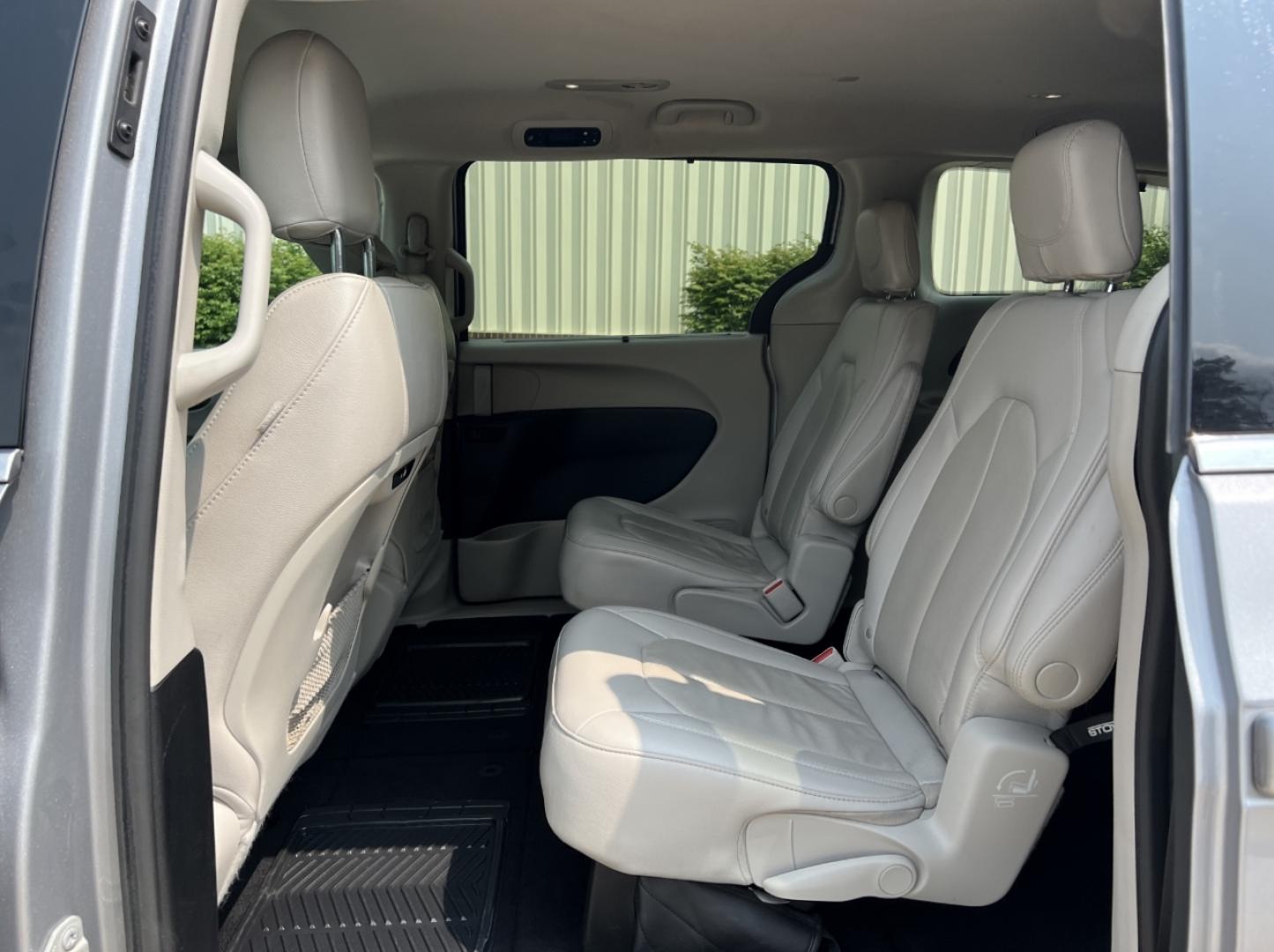 2021 SILVER /Tan Leather Chrysler Pacifica Touring-L (2C4RC1BG2MR) with an 3.6L V6 engine, Automatic transmission, located at 2990 Old Orchard Rd., Jackson, MO, 63755, 37.354214, -89.612106 - 2021 Chrysler Pacifica Touring L 1-Owner 103xxx miles Front Wheel Drive 3.6L V6 Automatic Leather 3rd Row Stow 'N Go Backup Camera Power Driver Seat Heated Seats Bluetooth Remote Start Cruise Power Windows/Locks/Mirrors We have financing available and we accept trades! Fill out a cre - Photo#17