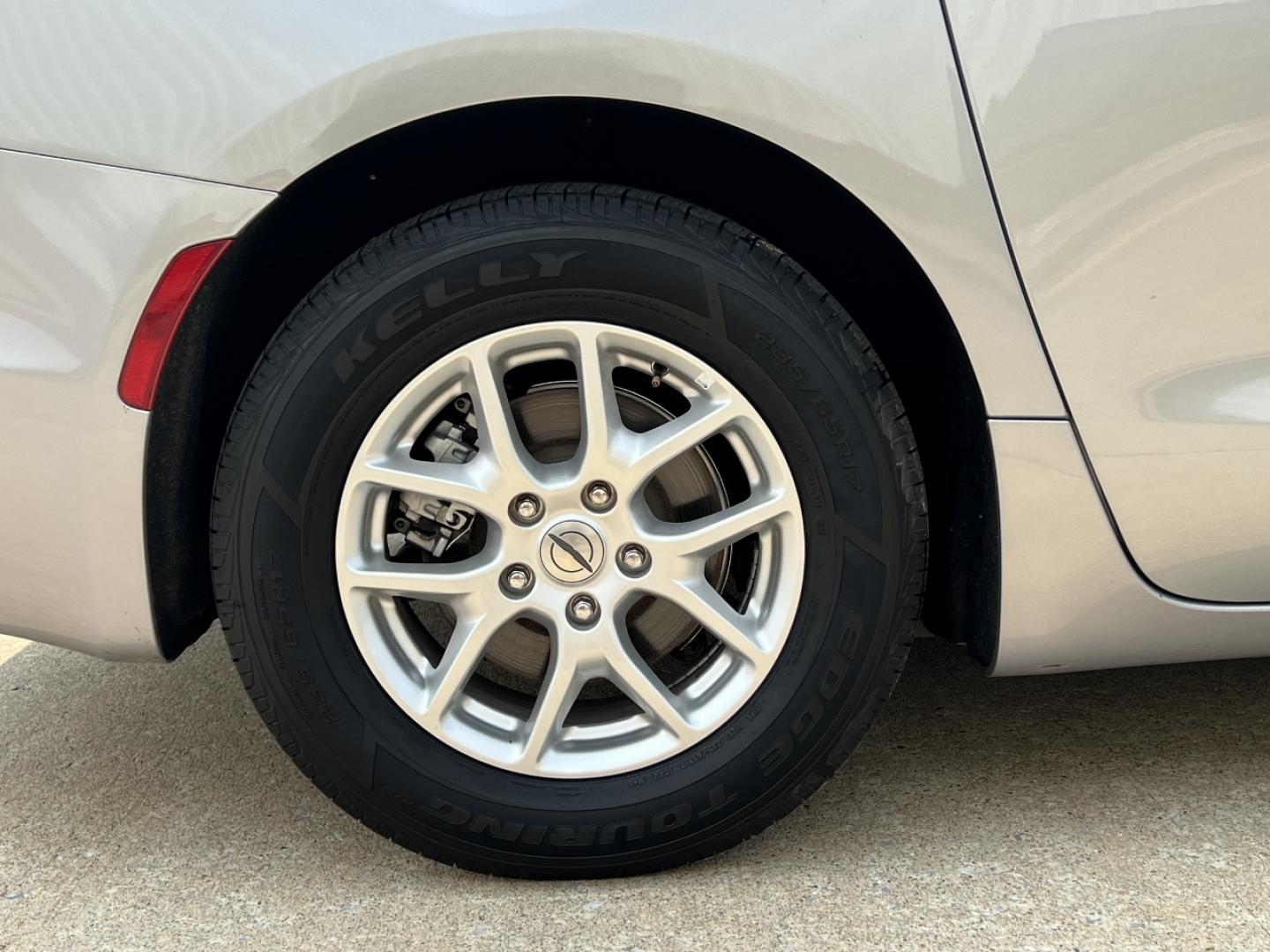 2021 SILVER /Tan Leather Chrysler Pacifica Touring-L (2C4RC1BG2MR) with an 3.6L V6 engine, Automatic transmission, located at 2990 Old Orchard Rd., Jackson, MO, 63755, 37.354214, -89.612106 - 2021 Chrysler Pacifica Touring L 1-Owner 103xxx miles Front Wheel Drive 3.6L V6 Automatic Leather 3rd Row Stow 'N Go Backup Camera Power Driver Seat Heated Seats Bluetooth Remote Start Cruise Power Windows/Locks/Mirrors We have financing available and we accept trades! Fill out a cre - Photo#47