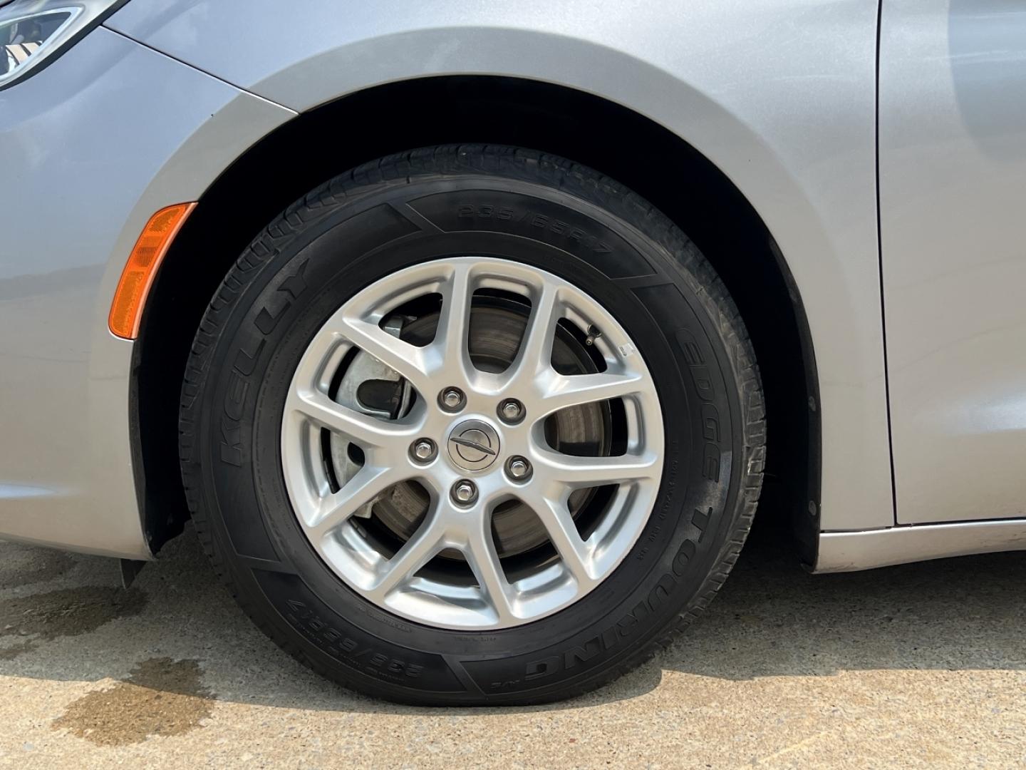 2021 SILVER /Tan Leather Chrysler Pacifica Touring-L (2C4RC1BG2MR) with an 3.6L V6 engine, Automatic transmission, located at 2990 Old Orchard Rd., Jackson, MO, 63755, 37.354214, -89.612106 - 2021 Chrysler Pacifica Touring L 1-Owner 103xxx miles Front Wheel Drive 3.6L V6 Automatic Leather 3rd Row Stow 'N Go Backup Camera Power Driver Seat Heated Seats Bluetooth Remote Start Cruise Power Windows/Locks/Mirrors We have financing available and we accept trades! Fill out a cre - Photo#44