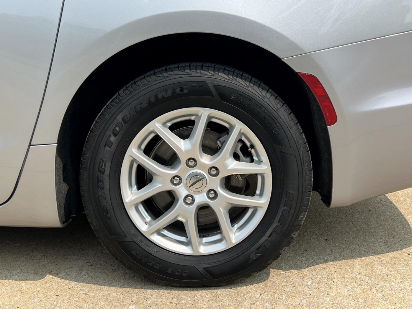 2021 SILVER /Tan Leather Chrysler Pacifica Touring-L (2C4RC1BG2MR) with an 3.6L V6 engine, Automatic transmission, located at 2990 Old Orchard Rd., Jackson, MO, 63755, 37.354214, -89.612106 - 2021 Chrysler Pacifica Touring L 1-Owner 103xxx miles Front Wheel Drive 3.6L V6 Automatic Leather 3rd Row Stow 'N Go Backup Camera Power Driver Seat Heated Seats Bluetooth Remote Start Cruise Power Windows/Locks/Mirrors We have financing available and we accept trades! Fill out a cre - Photo#46