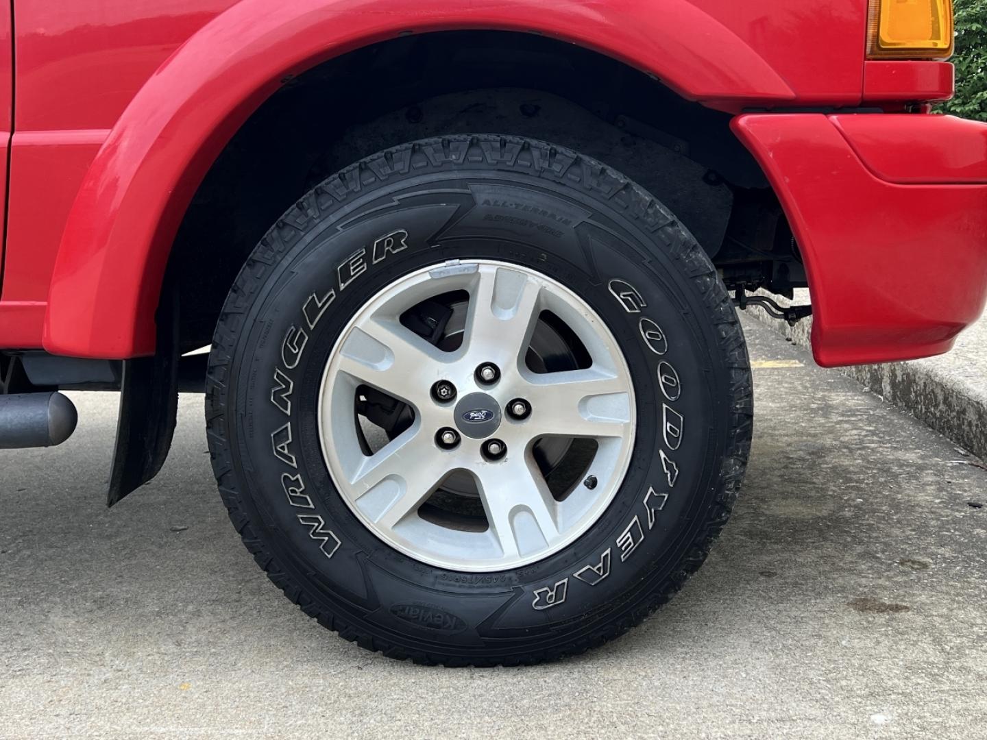 2004 RED /Black Cloth Ford Ranger Edge 4WD (1FTYR11U14T) with an 3.0L V6 engine, Automatic transmission, located at 2990 Old Orchard Rd., Jackson, MO, 63755, 37.354214, -89.612106 - 2004 Ford Ranger Edge Only 80xxx miles 4x4 3.0L V6 Automatic Cruise Power Windows/Locks/Mirrors We have financing available and we accept trades! Fill out a credit application on our website or come by today! If you have any questions, give us a call at (573) 204-7777 or visit our website at - Photo#30