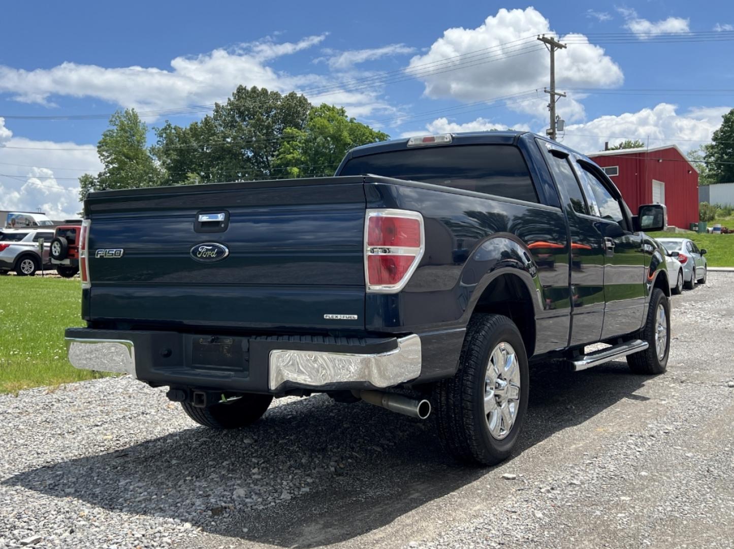 2014 BLUE /Gray Cloth Ford F-150 XLT SuperCab 8-ft. Bed 2WD (1FTEX1CMXEF) with an 3.7L V6 engine, Automatic transmission, located at 2990 Old Orchard Rd., Jackson, MO, 63755, 37.354214, -89.612106 - We have financing available and we accept trades! Fill out a credit application on our website or come by today! If you have any questions, give us a call at (573) 204-7777 or visit our website at firstautocredit.com. - Photo#7