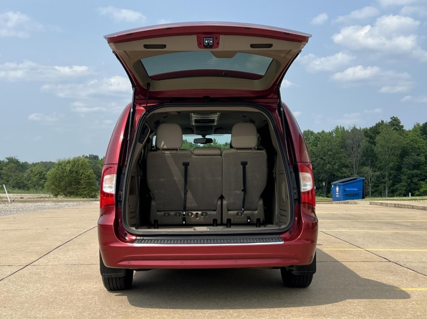 2012 RED /Tan Leather Chrysler Town & Country Touring-L (2C4RC1CG1CR) with an 3.6L V6 engine, Automatic transmission, located at 2990 Old Orchard Rd., Jackson, MO, 63755, 37.354214, -89.612106 - 2012 Chrysler Town & Country Touring-L 111xxx miles Front Wheel Drive 3.6L V6 Automatic Leather 3rd Row Stow 'N Go Navigation Rear Entertainment Backup Camera Power/Heated Seats Heated Steering Wheel Bluetooth Remote Start Cruise Power Windows/Locks/Mirrors We have financing availab - Photo#22
