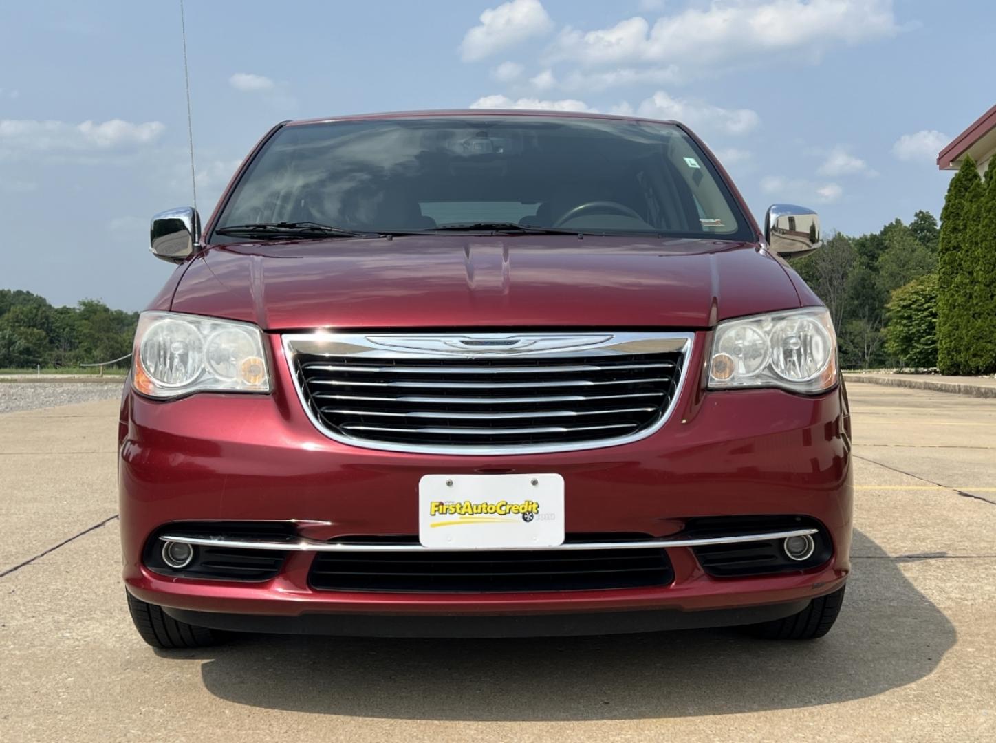 2012 RED /Tan Leather Chrysler Town & Country Touring-L (2C4RC1CG1CR) with an 3.6L V6 engine, Automatic transmission, located at 2990 Old Orchard Rd., Jackson, MO, 63755, 37.354214, -89.612106 - 2012 Chrysler Town & Country Touring-L 111xxx miles Front Wheel Drive 3.6L V6 Automatic Leather 3rd Row Stow 'N Go Navigation Rear Entertainment Backup Camera Power/Heated Seats Heated Steering Wheel Bluetooth Remote Start Cruise Power Windows/Locks/Mirrors We have financing availab - Photo#14