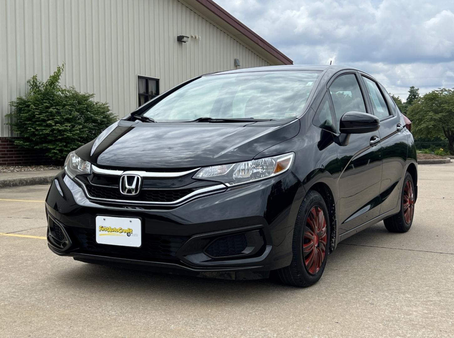 2019 BLACK /Black Cloth Honda Fit LX CVT (3HGGK5H45KM) with an 1.5L 4 Cyl. engine, CVT transmission, located at 2990 Old Orchard Rd., Jackson, MO, 63755, 37.354214, -89.612106 - 2019 Honda Fit LX Only 35xxx miles Front Wheel Drive 1.5L 4 Cyl. Automatic Backup Camera Bluetooth Cruise Power Windows/Locks/Mirrors We have financing available and we accept trades! Fill out a credit application on our website or come by today! If you have any questions, give us a call a - Photo#3