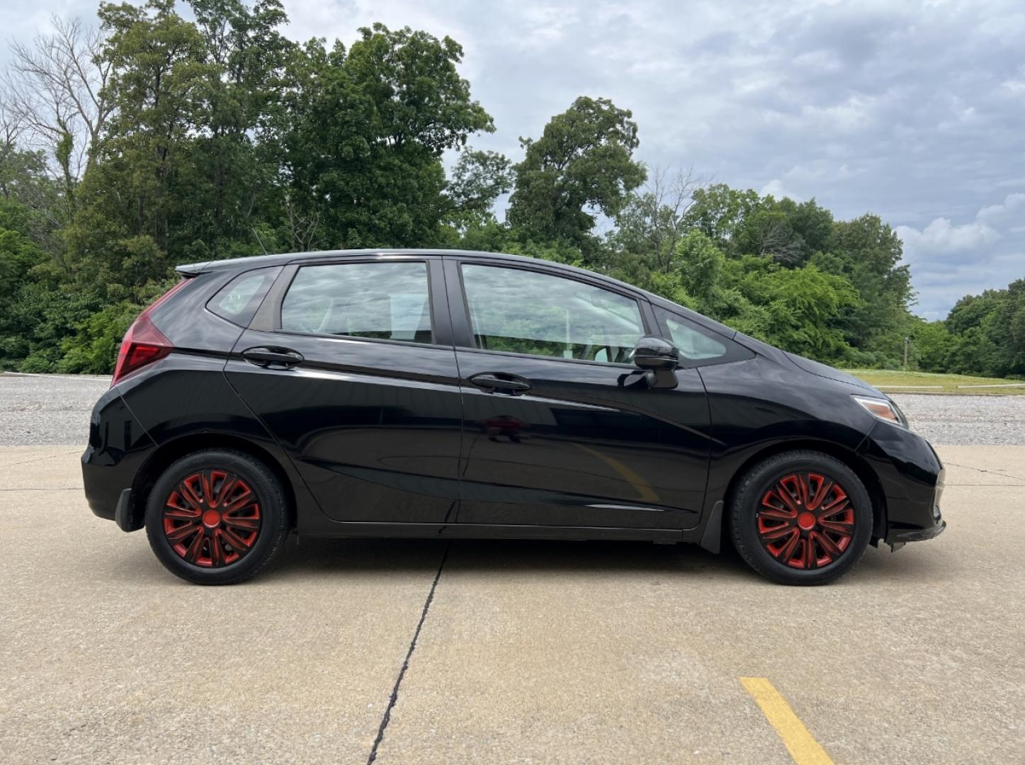 2019 BLACK /Black Cloth Honda Fit LX CVT (3HGGK5H45KM) with an 1.5L 4 Cyl. engine, CVT transmission, located at 2990 Old Orchard Rd., Jackson, MO, 63755, 37.354214, -89.612106 - 2019 Honda Fit LX Only 35xxx miles Front Wheel Drive 1.5L 4 Cyl. Automatic Backup Camera Bluetooth Cruise Power Windows/Locks/Mirrors We have financing available and we accept trades! Fill out a credit application on our website or come by today! If you have any questions, give us a call a - Photo#5
