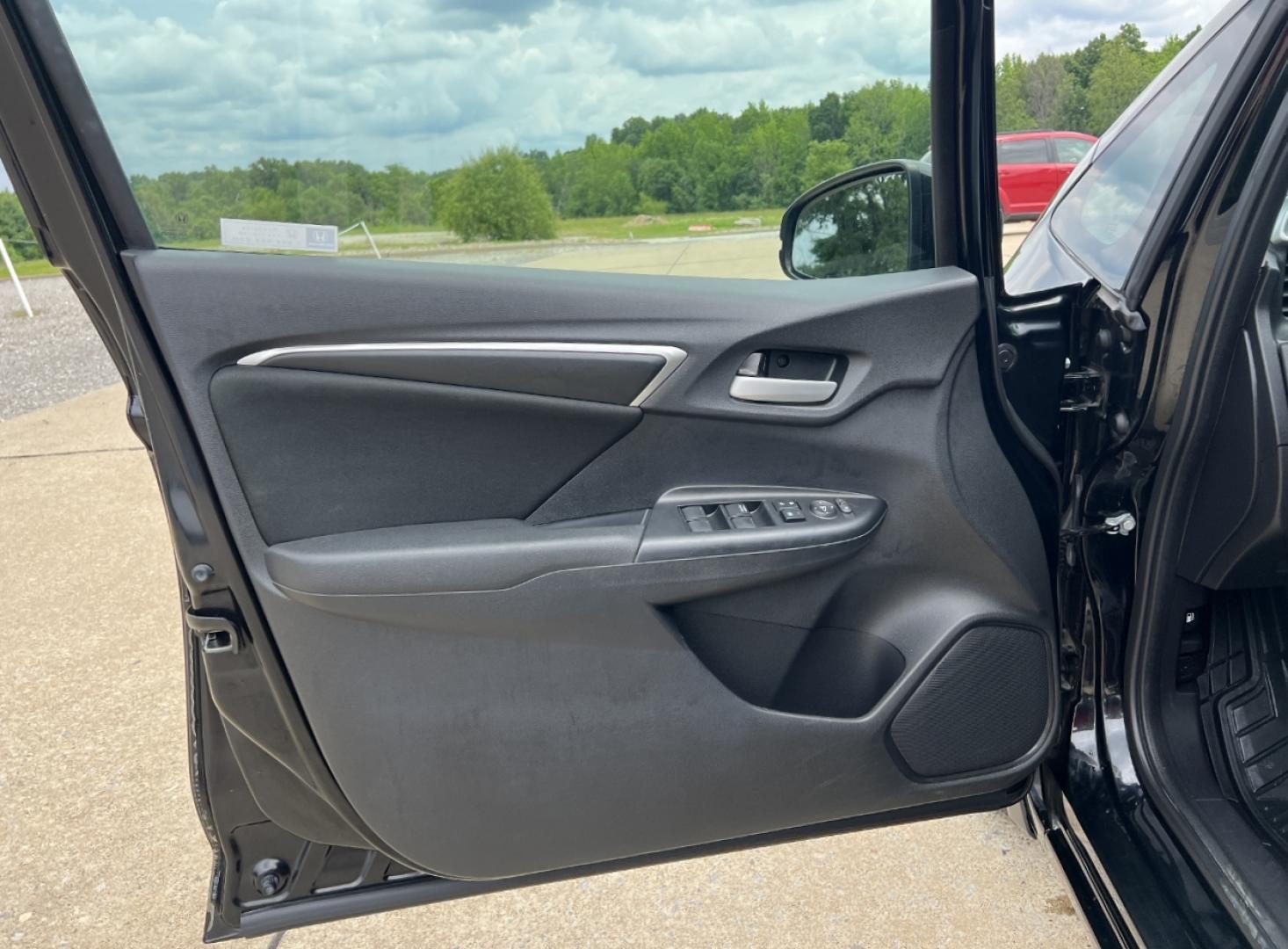 2019 BLACK /Black Cloth Honda Fit LX CVT (3HGGK5H45KM) with an 1.5L 4 Cyl. engine, CVT transmission, located at 2990 Old Orchard Rd., Jackson, MO, 63755, 37.354214, -89.612106 - 2019 Honda Fit LX Only 35xxx miles Front Wheel Drive 1.5L 4 Cyl. Automatic Backup Camera Bluetooth Cruise Power Windows/Locks/Mirrors We have financing available and we accept trades! Fill out a credit application on our website or come by today! If you have any questions, give us a call a - Photo#10