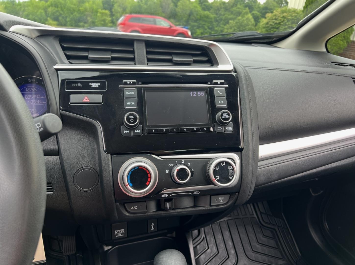 2019 BLACK /Black Cloth Honda Fit LX CVT (3HGGK5H45KM) with an 1.5L 4 Cyl. engine, CVT transmission, located at 2990 Old Orchard Rd., Jackson, MO, 63755, 37.354214, -89.612106 - 2019 Honda Fit LX Only 35xxx miles Front Wheel Drive 1.5L 4 Cyl. Automatic Backup Camera Bluetooth Cruise Power Windows/Locks/Mirrors We have financing available and we accept trades! Fill out a credit application on our website or come by today! If you have any questions, give us a call a - Photo#21