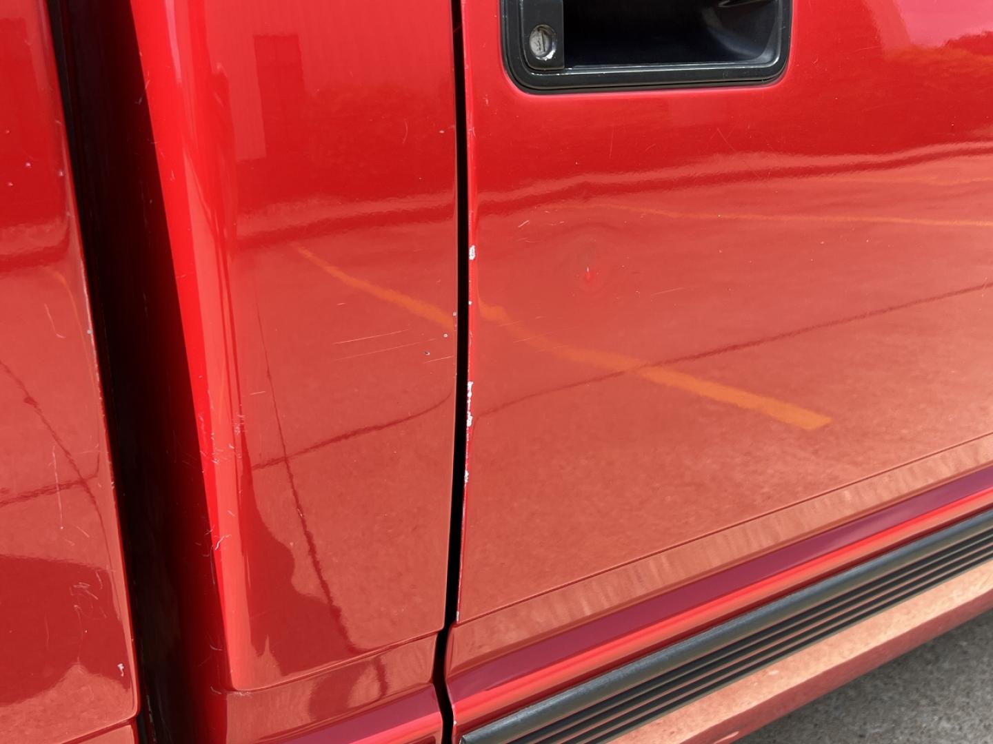 1992 RED /Gray Cloth Chevrolet C/K 1500 Reg. Cab 6.5-ft. bed 2WD (1GCDC14Z5NZ) with an 4.3L V6 engine, Manual transmission, located at 2990 Old Orchard Rd., Jackson, MO, 63755, 37.354214, -89.612106 - 1992 Chevrolet GMC-400 C1500 Only 92xxx miles Rear Wheel Drive 4.3L V6 Manual Cruise Power Windows/Locks We have financing available and we accept trades! Fill out a credit application on our website or come by today! If you have any questions, give us a call at (573) 204-7777 or visit our w - Photo#36