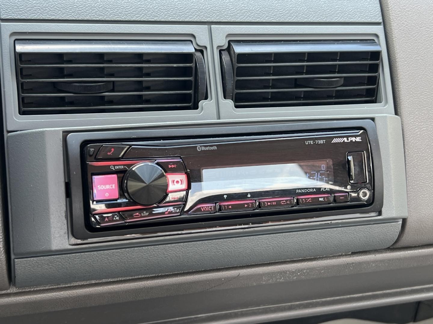 1992 RED /Gray Cloth Chevrolet C/K 1500 Reg. Cab 6.5-ft. bed 2WD (1GCDC14Z5NZ) with an 4.3L V6 engine, Manual transmission, located at 2990 Old Orchard Rd., Jackson, MO, 63755, 37.354214, -89.612106 - 1992 Chevrolet GMC-400 C1500 Only 92xxx miles Rear Wheel Drive 4.3L V6 Manual Cruise Power Windows/Locks We have financing available and we accept trades! Fill out a credit application on our website or come by today! If you have any questions, give us a call at (573) 204-7777 or visit our w - Photo#19