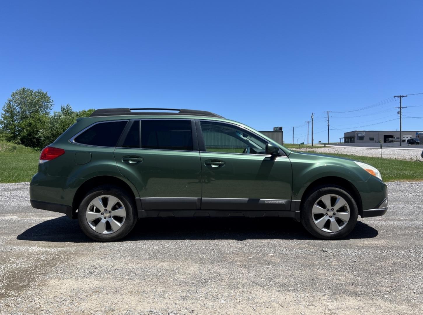 2011 GREEN Subaru Outback 2.5i Premium (4S4BRBHC9B3) with an 2.5L 4 Cyl. engine, Continuously Variable Transmisson transmission, located at 2990 Old Orchard Rd., Jackson, MO, 63755, 37.354214, -89.612106 - We have financing available and we accept trades! Fill out a credit application on our website or come by today! If you have any questions, give us a call at (573) 204-7777 or visit our website at firstautocredit.com. - Photo#8
