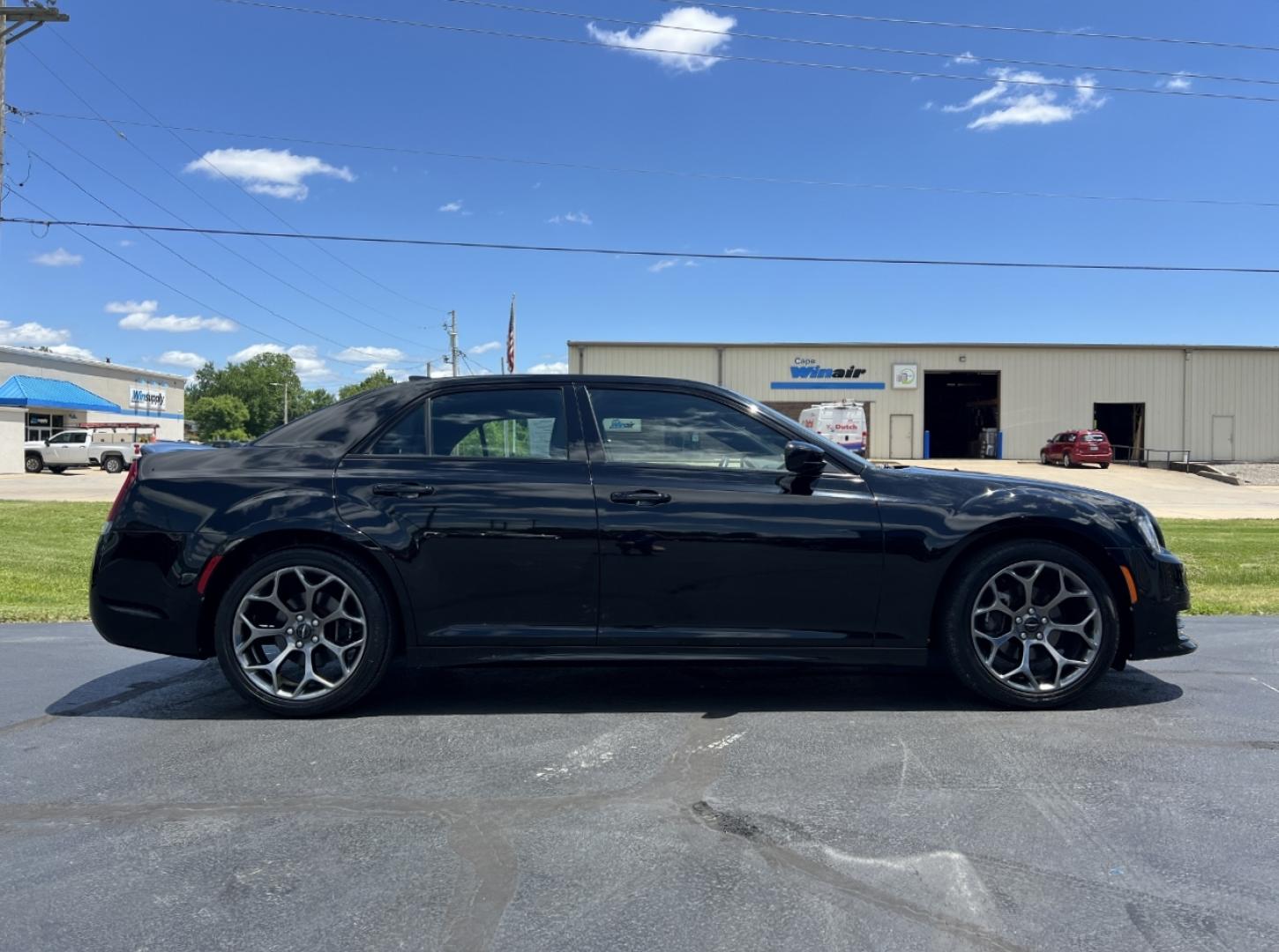 2017 BLACK /Black Leather Chrysler 300 S (2C3CCABG0HH) with an 3.6L V6 engine, Automatic transmission, located at 506 S. Kingshighway, Cape Girardeau, MO, 63703, (573) 235-5000, 37.294994, -89.556206 - 2017 Chrysler 300 S Only 53xxx miles Rear Wheel Drive 3.6L V6 Automatic Leather Power/Heated/Cooled Seats Backup Camera Bluetooth Remote Start Cruise Power Windows/Locks/Mirrors We have financing available and we accept trades! Fill out a credit application on our website or come by toda - Photo#8