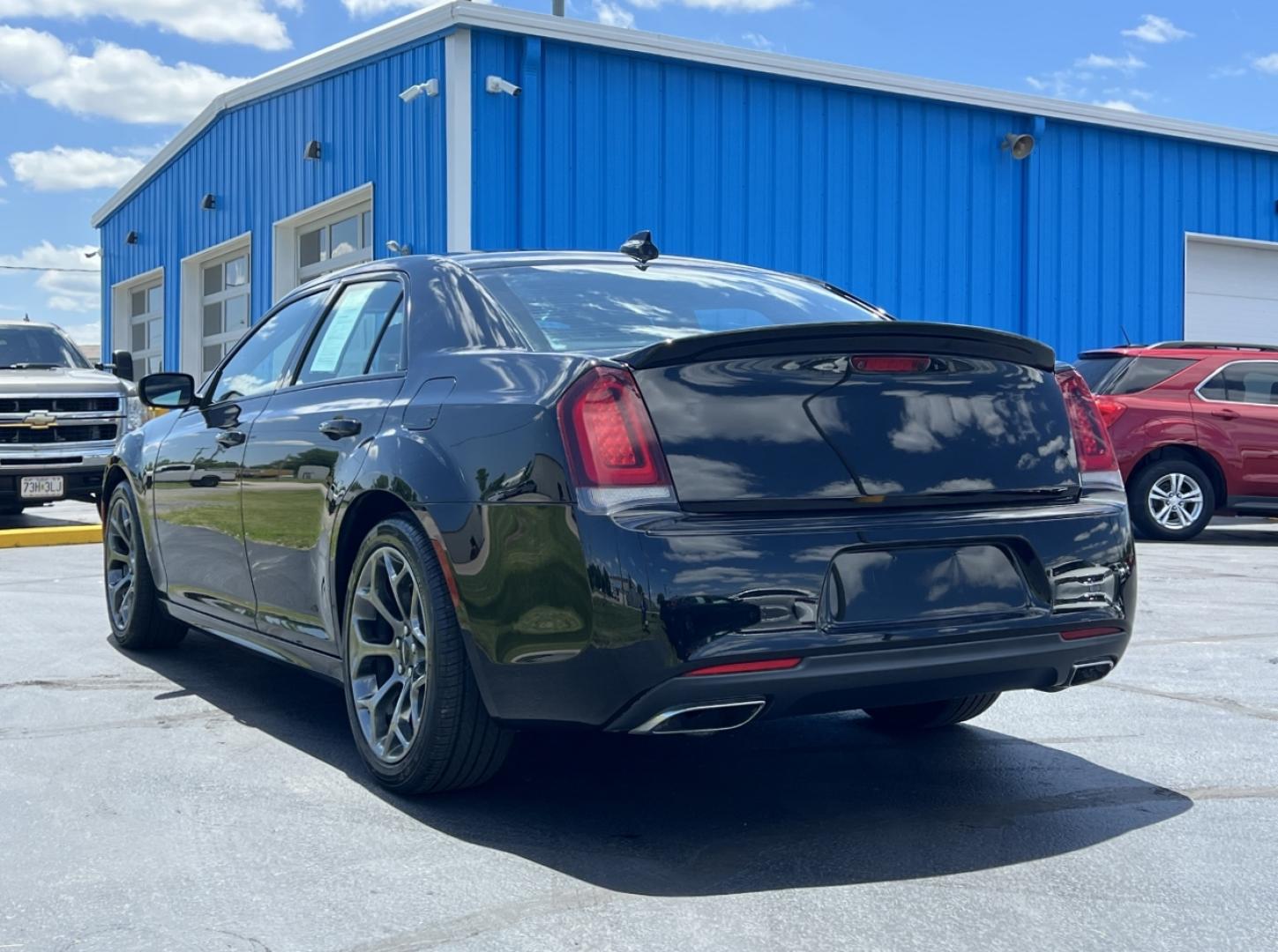 2017 BLACK /Black Leather Chrysler 300 S (2C3CCABG0HH) with an 3.6L V6 engine, Automatic transmission, located at 506 S. Kingshighway, Cape Girardeau, MO, 63703, (573) 235-5000, 37.294994, -89.556206 - 2017 Chrysler 300 S Only 53xxx miles Rear Wheel Drive 3.6L V6 Automatic Leather Power/Heated/Cooled Seats Backup Camera Bluetooth Remote Start Cruise Power Windows/Locks/Mirrors We have financing available and we accept trades! Fill out a credit application on our website or come by toda - Photo#10