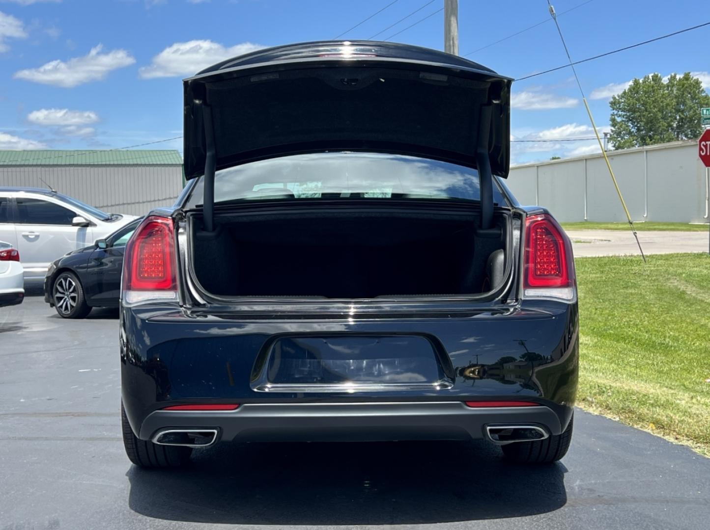 2017 BLACK /Black Leather Chrysler 300 S (2C3CCABG0HH) with an 3.6L V6 engine, Automatic transmission, located at 506 S. Kingshighway, Cape Girardeau, MO, 63703, (573) 235-5000, 37.294994, -89.556206 - 2017 Chrysler 300 S Only 53xxx miles Rear Wheel Drive 3.6L V6 Automatic Leather Power/Heated/Cooled Seats Backup Camera Bluetooth Remote Start Cruise Power Windows/Locks/Mirrors We have financing available and we accept trades! Fill out a credit application on our website or come by toda - Photo#19