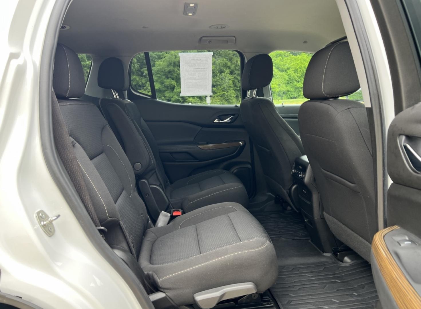 2021 WHITE /Black Cloth GMC Acadia SLE (1GKKNKLA5MZ) with an 2.5L 4 Cyl. engine, Automatic transmission, located at 506 S. Kingshighway, Cape Girardeau, MO, 63703, (573) 235-5000, 37.294994, -89.556206 - 2021 GMC Acadia SLE 93xxx miles Front Wheel Drive 2.5L 4 Cyl. Automatic 3rd Row Backup Camera Bluetooth Cruise Power Windows/Locks/Mirrors We have financing available and we accept trades! Fill out a credit application on our website or come by today! If you have any questions, give us a - Photo#15
