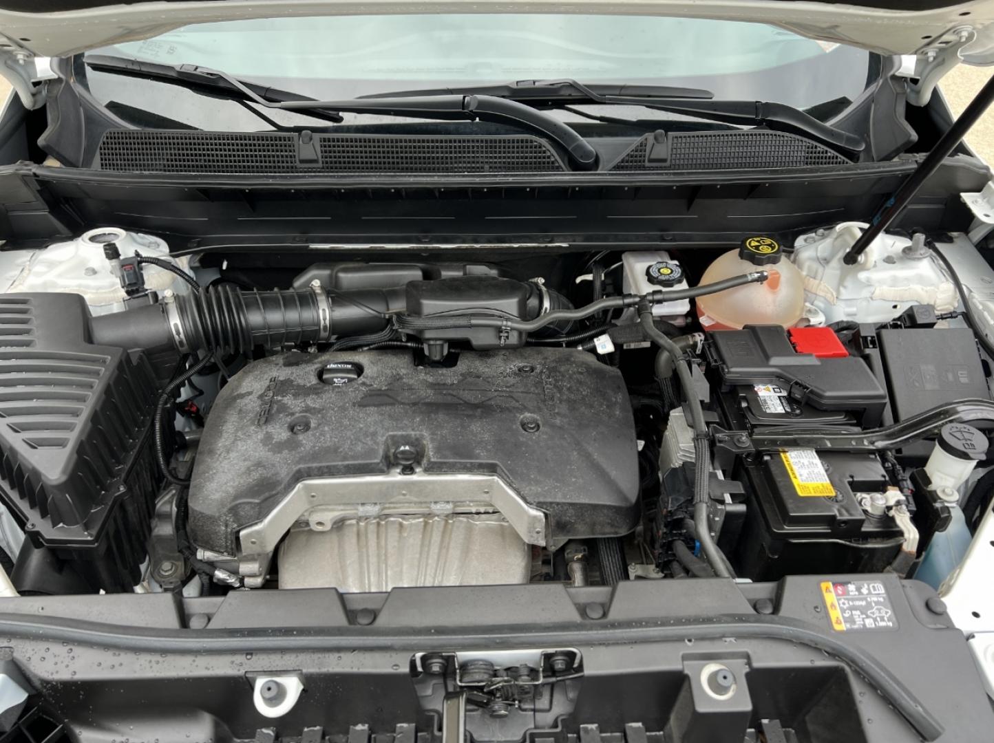 2021 WHITE /Black Cloth GMC Acadia SLE (1GKKNKLA5MZ) with an 2.5L 4 Cyl. engine, Automatic transmission, located at 506 S. Kingshighway, Cape Girardeau, MO, 63703, (573) 235-5000, 37.294994, -89.556206 - 2021 GMC Acadia SLE 93xxx miles Front Wheel Drive 2.5L 4 Cyl. Automatic 3rd Row Backup Camera Bluetooth Cruise Power Windows/Locks/Mirrors We have financing available and we accept trades! Fill out a credit application on our website or come by today! If you have any questions, give us a - Photo#34