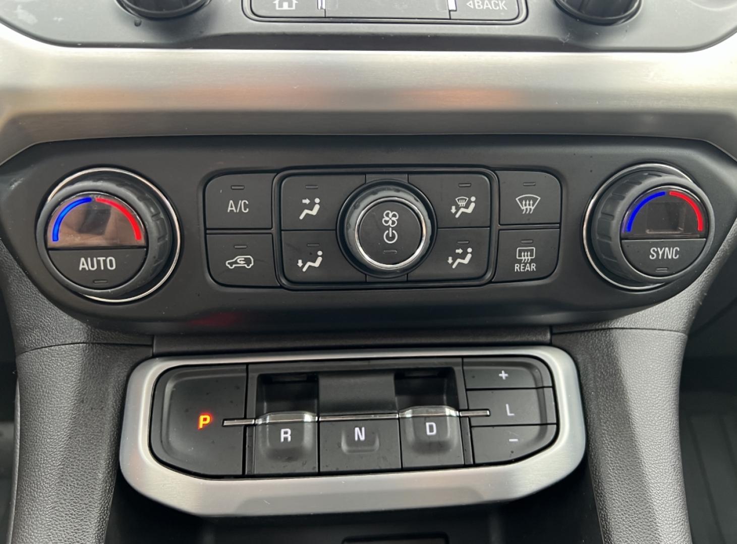 2021 WHITE /Black Cloth GMC Acadia SLE (1GKKNKLA5MZ) with an 2.5L 4 Cyl. engine, Automatic transmission, located at 506 S. Kingshighway, Cape Girardeau, MO, 63703, (573) 235-5000, 37.294994, -89.556206 - 2021 GMC Acadia SLE 93xxx miles Front Wheel Drive 2.5L 4 Cyl. Automatic 3rd Row Backup Camera Bluetooth Cruise Power Windows/Locks/Mirrors We have financing available and we accept trades! Fill out a credit application on our website or come by today! If you have any questions, give us a - Photo#24