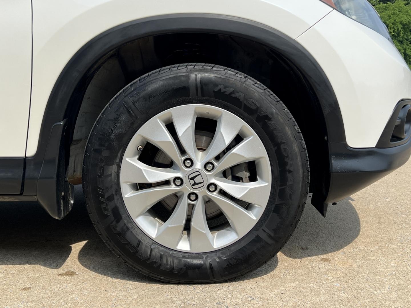 2013 WHITE /Black Leather Honda CR-V EX-L 4WD (5J6RM4H74DL) with an 2.4L 4 Cyl. engine, Automatic transmission, located at 2990 Old Orchard Rd., Jackson, MO, 63755, 37.354214, -89.612106 - 2013 Honda CR-V EX-L 234xxx miles All Wheel Drive 2.4L 4 Cyl. Automatic Backup Camera Power Driver Seat Heated Seats Sunroof Bluetooth Cruise Power Windows/Locks/Mirrors We have financing available and we accept trades! Fill out a credit application on our website or come by today! If y - Photo#35