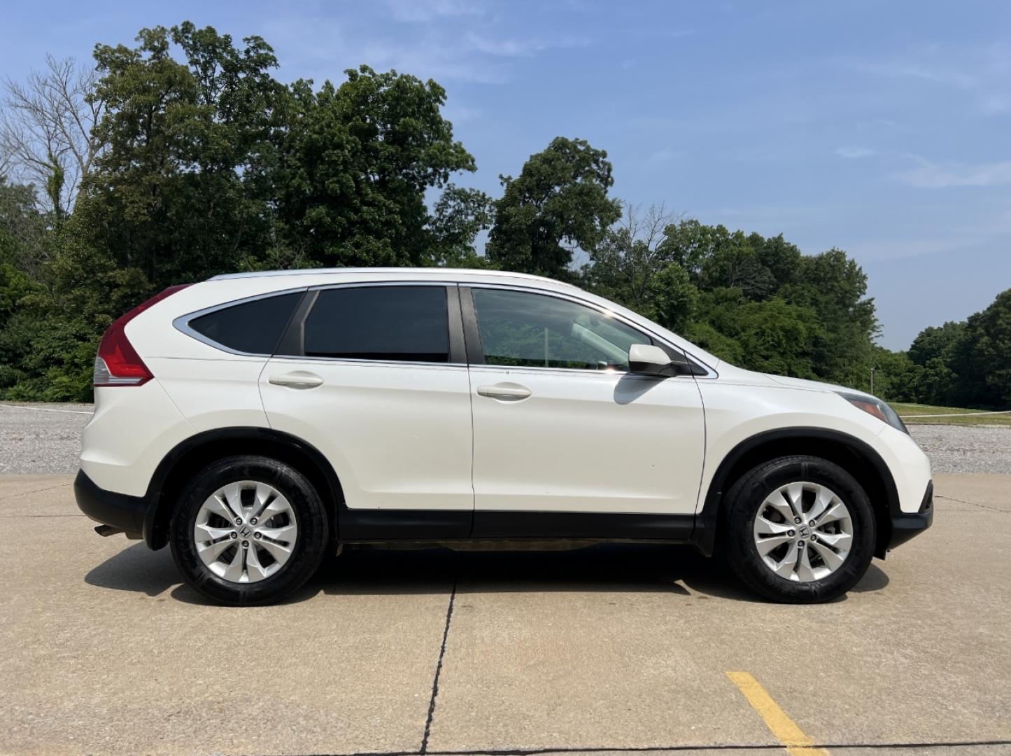 2013 WHITE /Black Leather Honda CR-V EX-L 4WD (5J6RM4H74DL) with an 2.4L 4 Cyl. engine, Automatic transmission, located at 2990 Old Orchard Rd., Jackson, MO, 63755, 37.354214, -89.612106 - 2013 Honda CR-V EX-L 234xxx miles All Wheel Drive 2.4L 4 Cyl. Automatic Backup Camera Power Driver Seat Heated Seats Sunroof Bluetooth Cruise Power Windows/Locks/Mirrors We have financing available and we accept trades! Fill out a credit application on our website or come by today! If y - Photo#8