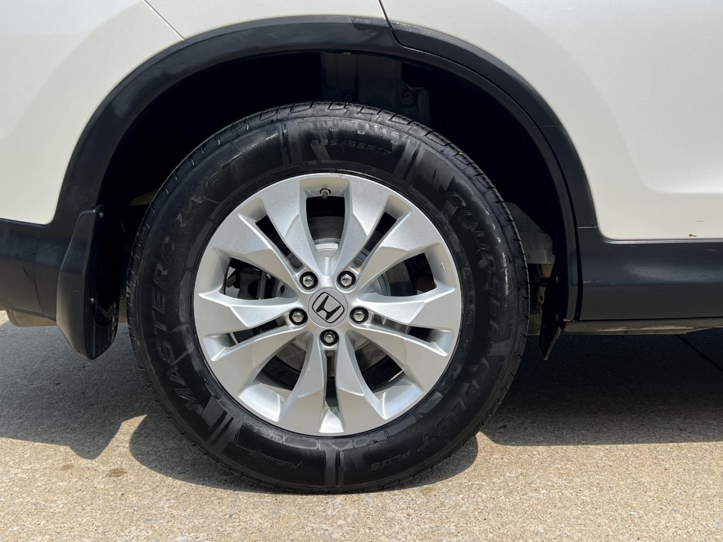 2013 WHITE /Black Leather Honda CR-V EX-L 4WD (5J6RM4H74DL) with an 2.4L 4 Cyl. engine, Automatic transmission, located at 2990 Old Orchard Rd., Jackson, MO, 63755, 37.354214, -89.612106 - 2013 Honda CR-V EX-L 234xxx miles All Wheel Drive 2.4L 4 Cyl. Automatic Backup Camera Power Driver Seat Heated Seats Sunroof Bluetooth Cruise Power Windows/Locks/Mirrors We have financing available and we accept trades! Fill out a credit application on our website or come by today! If y - Photo#34