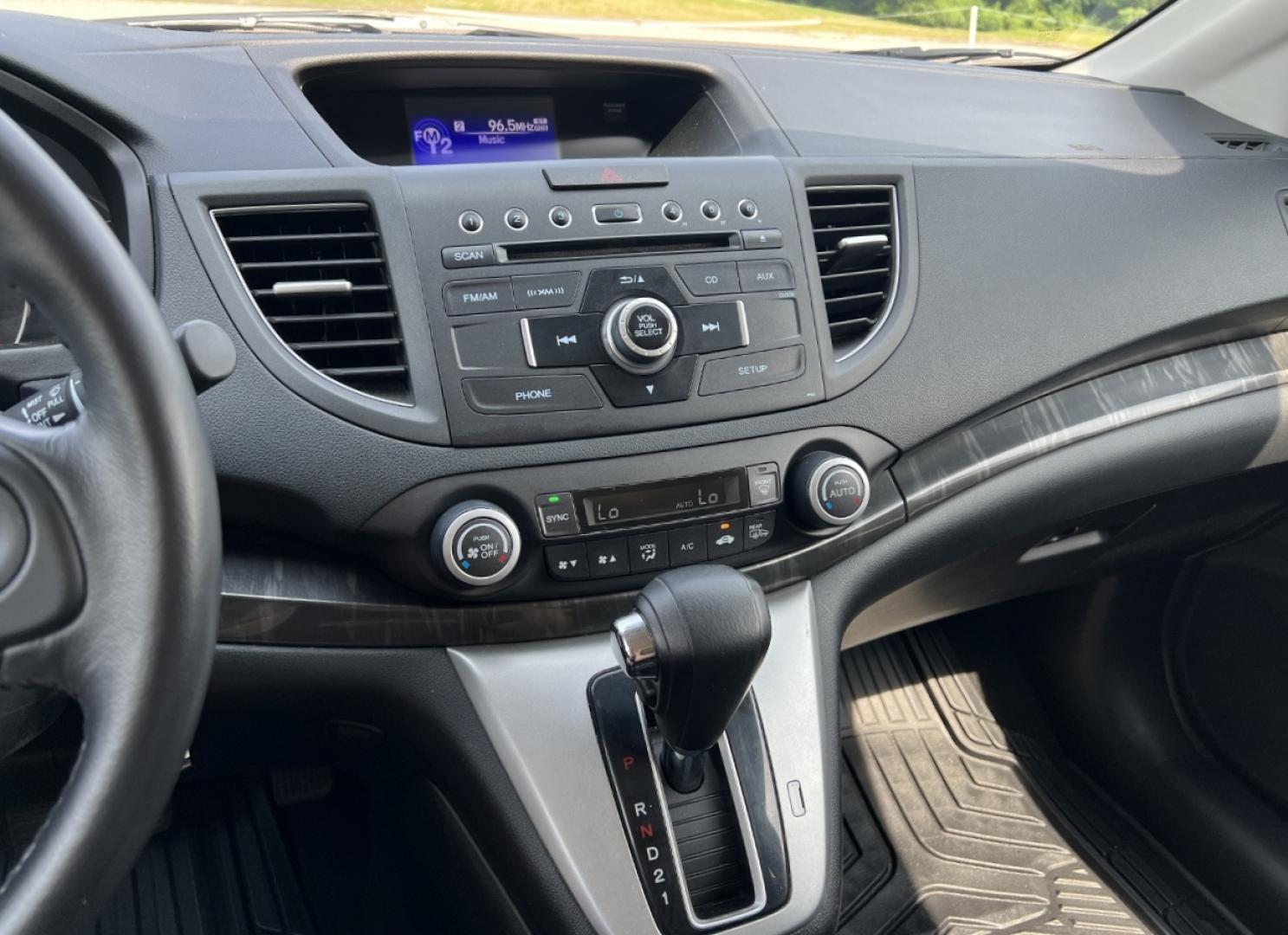 2013 WHITE /Black Leather Honda CR-V EX-L 4WD (5J6RM4H74DL) with an 2.4L 4 Cyl. engine, Automatic transmission, located at 2990 Old Orchard Rd., Jackson, MO, 63755, 37.354214, -89.612106 - 2013 Honda CR-V EX-L 234xxx miles All Wheel Drive 2.4L 4 Cyl. Automatic Backup Camera Power Driver Seat Heated Seats Sunroof Bluetooth Cruise Power Windows/Locks/Mirrors We have financing available and we accept trades! Fill out a credit application on our website or come by today! If y - Photo#23