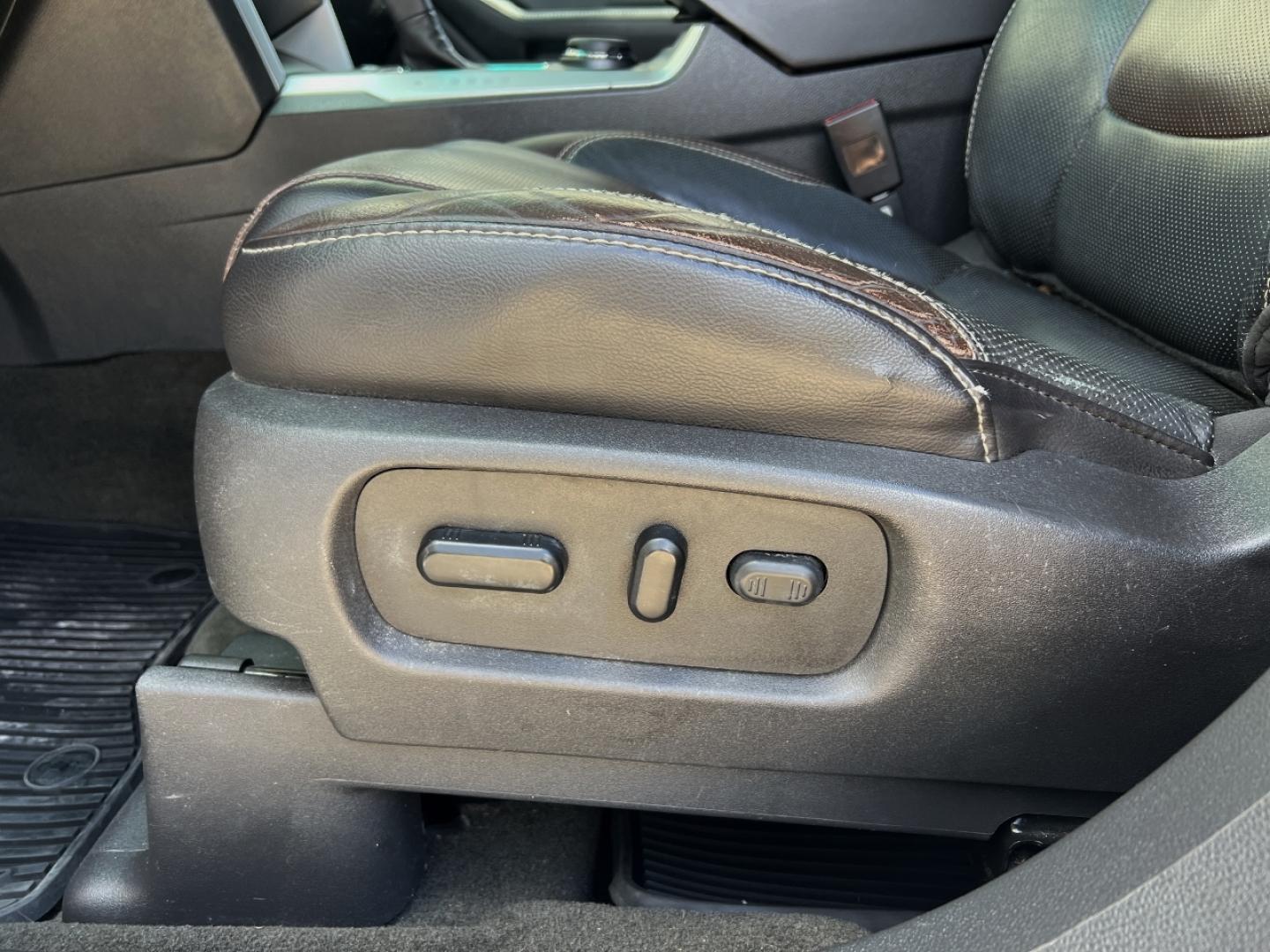 2013 WHITE /Brown Leather Ford Explorer Sport 4WD (1FM5K8GT9DG) with an 3.5L V6 engine, Automatic transmission, located at 506 S. Kingshighway, Cape Girardeau, MO, 63703, (573) 235-5000, 37.294994, -89.556206 - 2013 Ford Explorer Sport 182xxx miles All Wheel Drive 3.5L V6 Automatic Leather 3rd Row Navigation Power/Heated/Cooled Seats Backup Camera Sunroof Bluetooth Remote Start Cruise Power Windows/Locks/Mirrors We have financing available and we accept trades! Fill out a credit application - Photo#6
