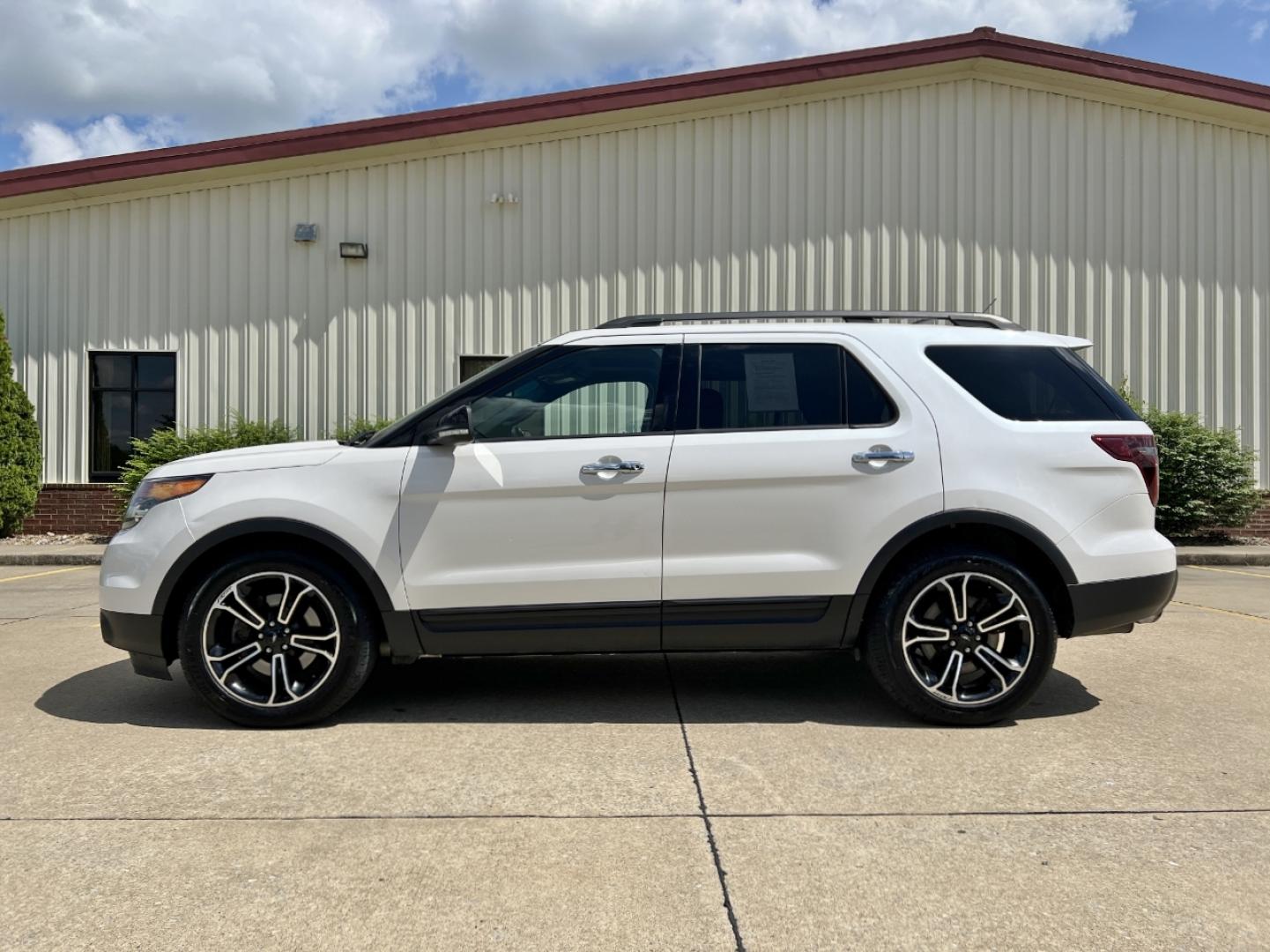 2013 WHITE /Brown Leather Ford Explorer Sport 4WD (1FM5K8GT9DG) with an 3.5L V6 engine, Automatic transmission, located at 506 S. Kingshighway, Cape Girardeau, MO, 63703, (573) 235-5000, 37.294994, -89.556206 - 2013 Ford Explorer Sport 182xxx miles All Wheel Drive 3.5L V6 Automatic Leather 3rd Row Navigation Power/Heated/Cooled Seats Backup Camera Sunroof Bluetooth Remote Start Cruise Power Windows/Locks/Mirrors We have financing available and we accept trades! Fill out a credit application - Photo#9