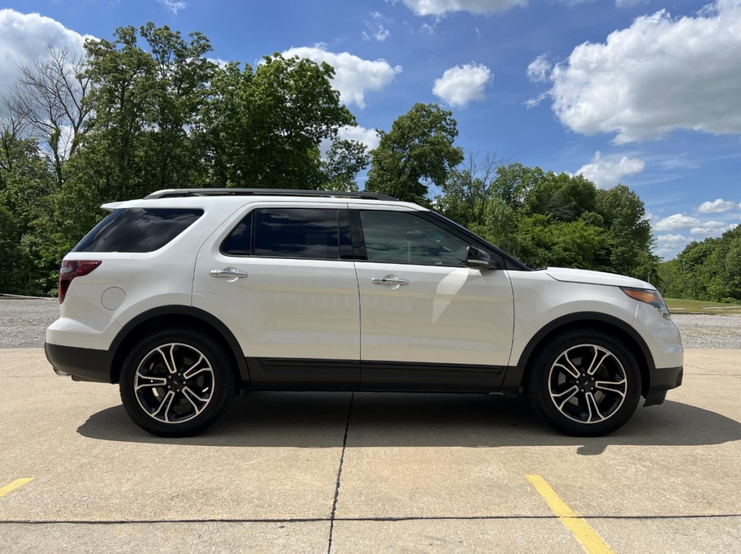 2013 WHITE /Brown Leather Ford Explorer Sport 4WD (1FM5K8GT9DG) with an 3.5L V6 engine, Automatic transmission, located at 506 S. Kingshighway, Cape Girardeau, MO, 63703, (573) 235-5000, 37.294994, -89.556206 - 2013 Ford Explorer Sport 182xxx miles All Wheel Drive 3.5L V6 Automatic Leather 3rd Row Navigation Power/Heated/Cooled Seats Backup Camera Sunroof Bluetooth Remote Start Cruise Power Windows/Locks/Mirrors We have financing available and we accept trades! Fill out a credit application - Photo#10