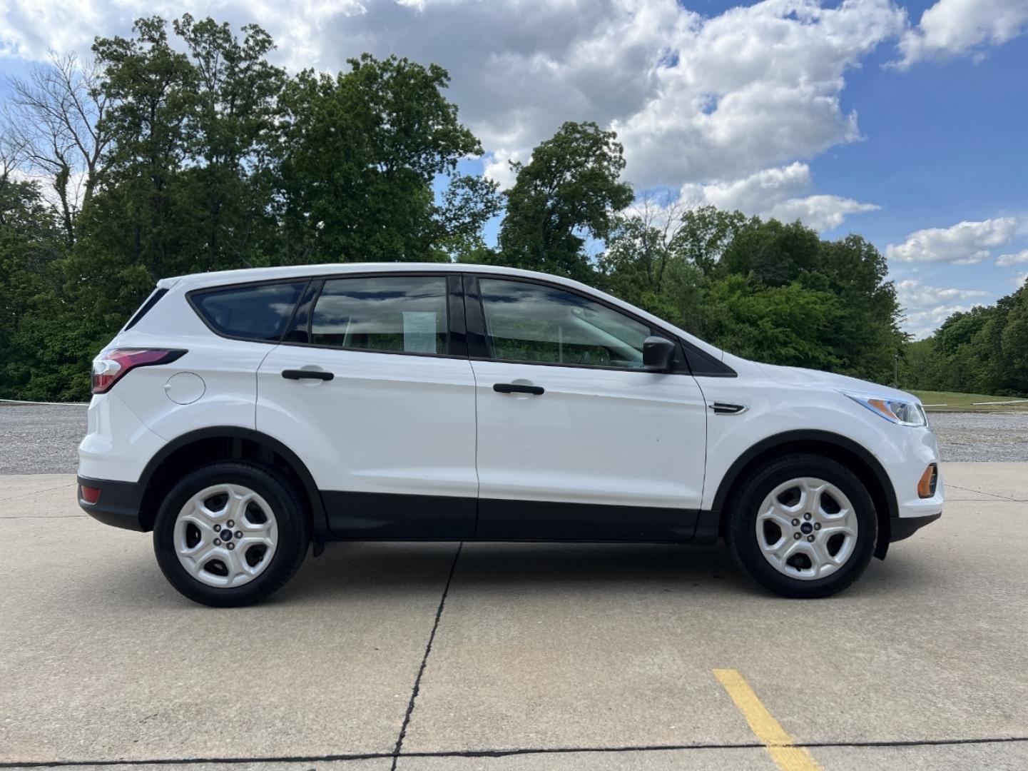 2017 WHITE /Gray Cloth Ford Escape S FWD (1FMCU0F71HU) with an 2.5L 4 Cyl. engine, Automatic transmission, located at 506 S. Kingshighway, Cape Girardeau, MO, 63703, (573) 235-5000, 37.294994, -89.556206 - 2017 Ford Escape S 80xxx miles Front Wheel Drive 2.5L 4 Cyl. Automatic Backup Camera Bluetooth Cruise Power Windows/Locks/Mirrors We have financing available and we accept trades! Fill out a credit application on our website or come by today! If you have any questions, give us a call at (5 - Photo#5