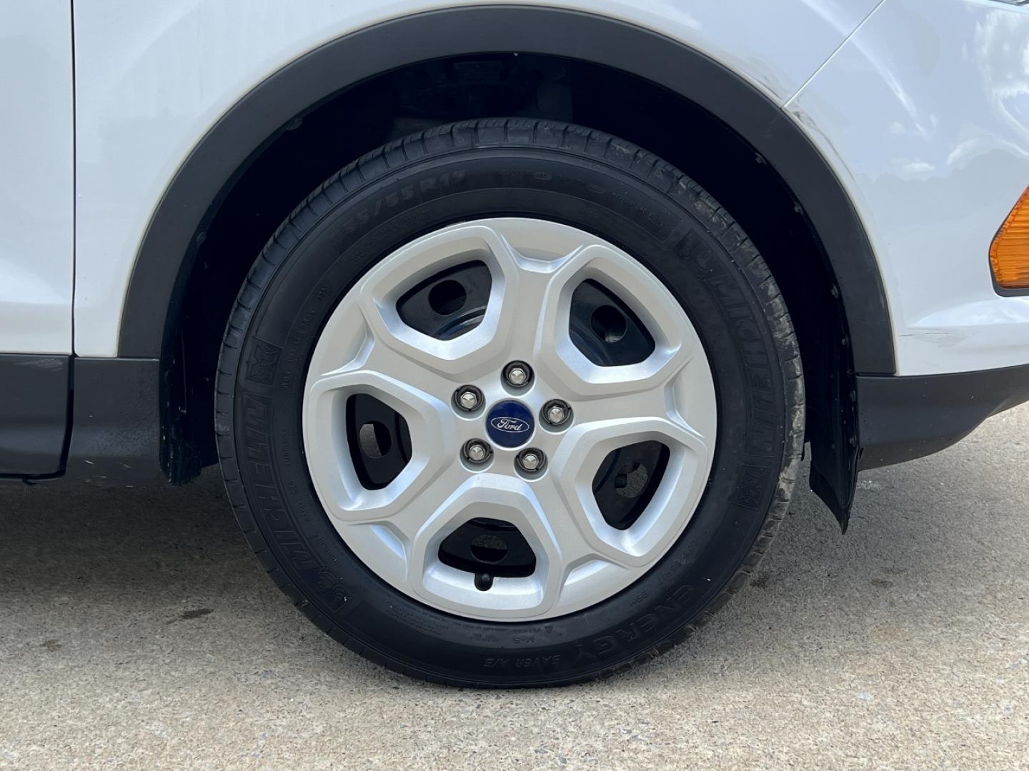 2017 WHITE /Gray Cloth Ford Escape S FWD (1FMCU0F71HU) with an 2.5L 4 Cyl. engine, Automatic transmission, located at 506 S. Kingshighway, Cape Girardeau, MO, 63703, (573) 235-5000, 37.294994, -89.556206 - 2017 Ford Escape S 80xxx miles Front Wheel Drive 2.5L 4 Cyl. Automatic Backup Camera Bluetooth Cruise Power Windows/Locks/Mirrors We have financing available and we accept trades! Fill out a credit application on our website or come by today! If you have any questions, give us a call at (5 - Photo#34
