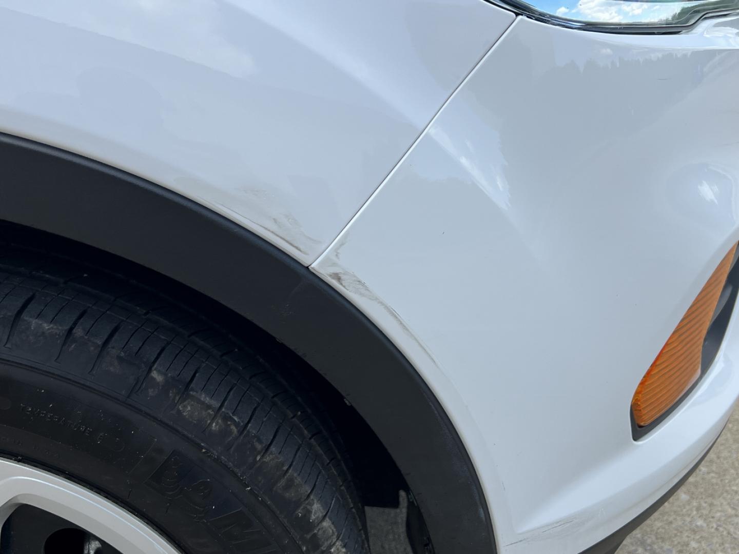 2017 WHITE /Gray Cloth Ford Escape S FWD (1FMCU0F71HU) with an 2.5L 4 Cyl. engine, Automatic transmission, located at 506 S. Kingshighway, Cape Girardeau, MO, 63703, (573) 235-5000, 37.294994, -89.556206 - 2017 Ford Escape S 80xxx miles Front Wheel Drive 2.5L 4 Cyl. Automatic Backup Camera Bluetooth Cruise Power Windows/Locks/Mirrors We have financing available and we accept trades! Fill out a credit application on our website or come by today! If you have any questions, give us a call at (5 - Photo#38