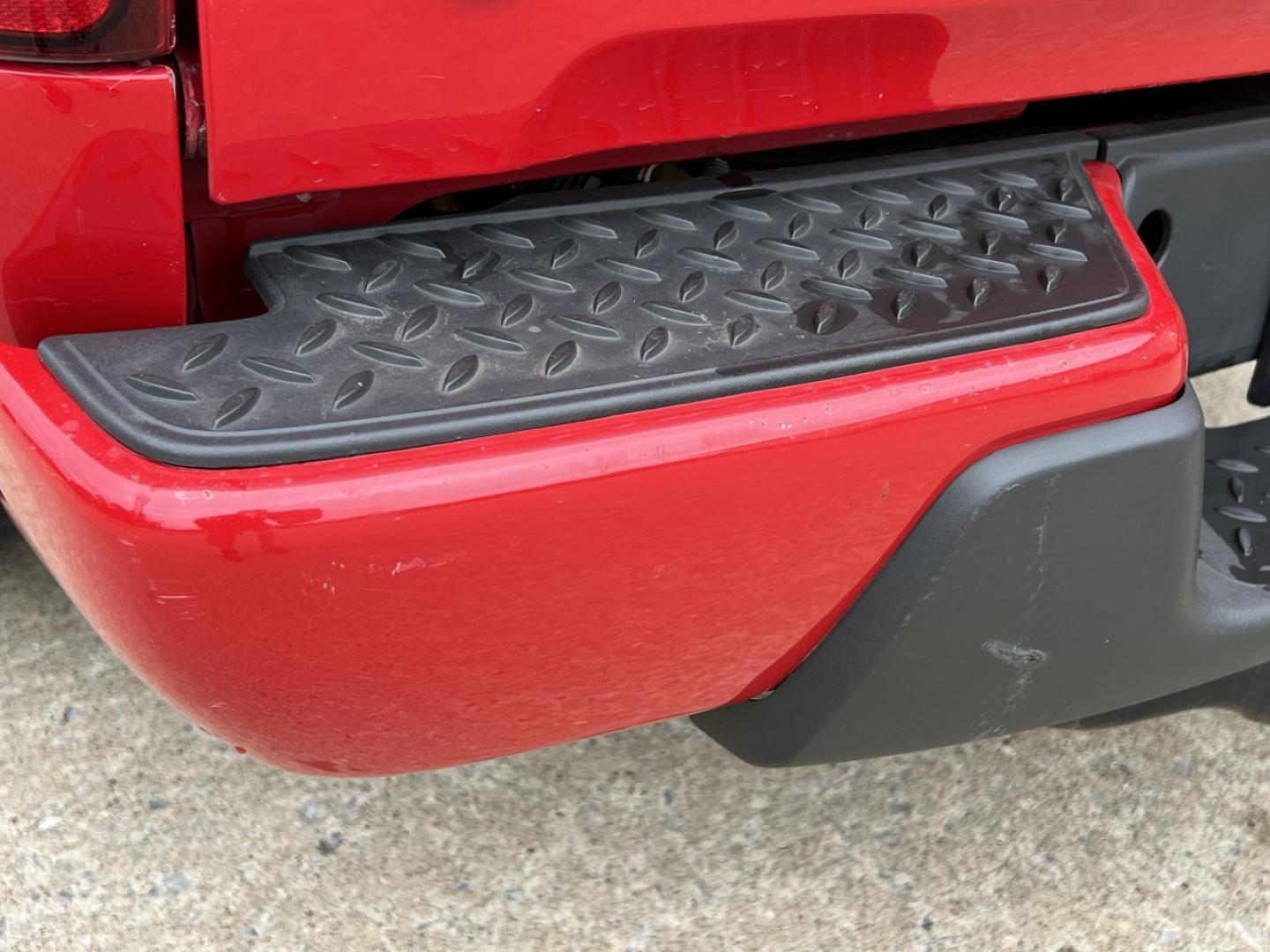 2012 RED /Gray Cloth Chevrolet Colorado 1LT Crew Cab 4WD (1GCHTCFE8C8) with an 3.7L 5 Cyl. engine, Automatic transmission, located at 506 S. Kingshighway, Cape Girardeau, MO, 63703, (573) 235-5000, 37.294994, -89.556206 - 2012 Chevrolet Colorado LT 135xxx miles 4x4 3.7L 5 Cyl. Automatic Cruise Power Windows/Locks/Mirrors We have financing available and we accept trades! Fill out a credit application on our website or come by today! If you have any questions, give us a call at (573) 235-5000 or visit our websi - Photo#38