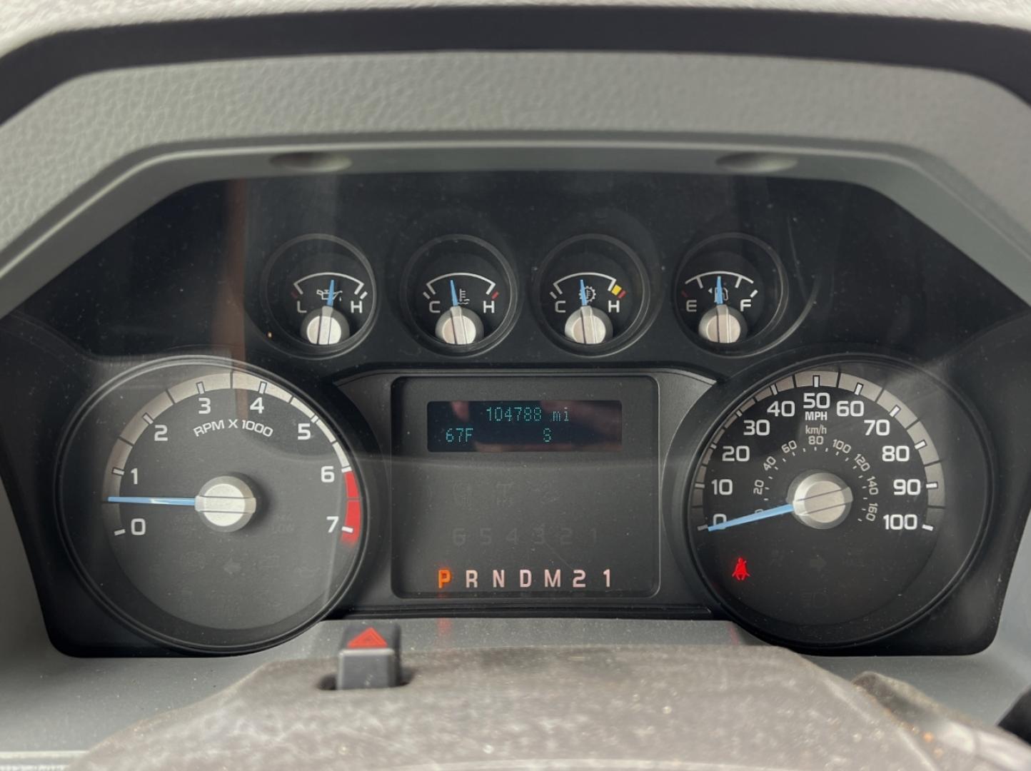 2013 SILVER /Gray Cloth Ford F-250 SD XLT SuperCab Long Bed 4WD (1FT7X2B62DE) with an 6.2L V8 engine, Automatic transmission, located at 2990 Old Orchard Rd., Jackson, MO, 63755, 37.354214, -89.612106 - We have financing available and we accept trades! Fill out a credit application on our website or come by today! If you have any questions, give us a call at (573) 204-7777 or visit our website at firstautocredit.com. - Photo#1