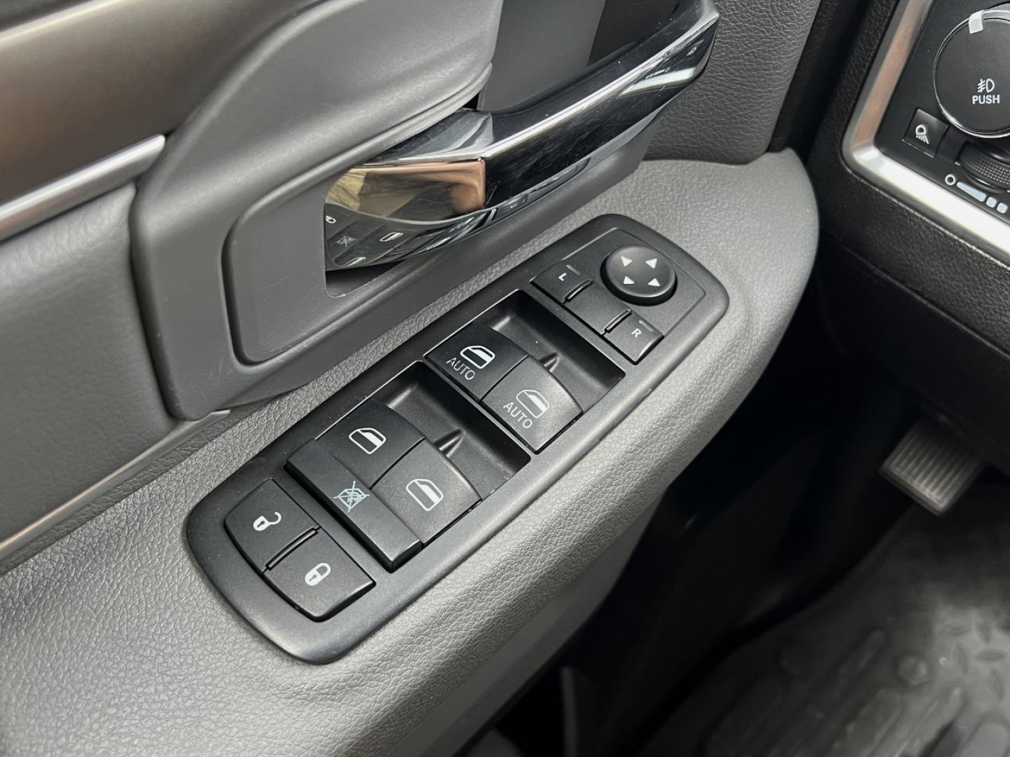 2014 BLACK /Gray Cloth RAM 1500 SLT Crew Cab SWB 4WD (1C6RR7LT2ES) with an 5.7L V8 HEMI engine, Automatic transmission, located at 506 S. Kingshighway, Cape Girardeau, MO, 63703, (573) 235-5000, 37.294994, -89.556206 - 2014 Ram 1500 SLT 124xxx miles 4x4 5.7L V8 HEMI Automatic Power Driver Seat Bluetooth Remote Start Cruise Power Windows/Locks/Mirrors We have financing available and we accept trades! Fill out a credit application on our website or come by today! If you have any questions, give us a call - Photo#26