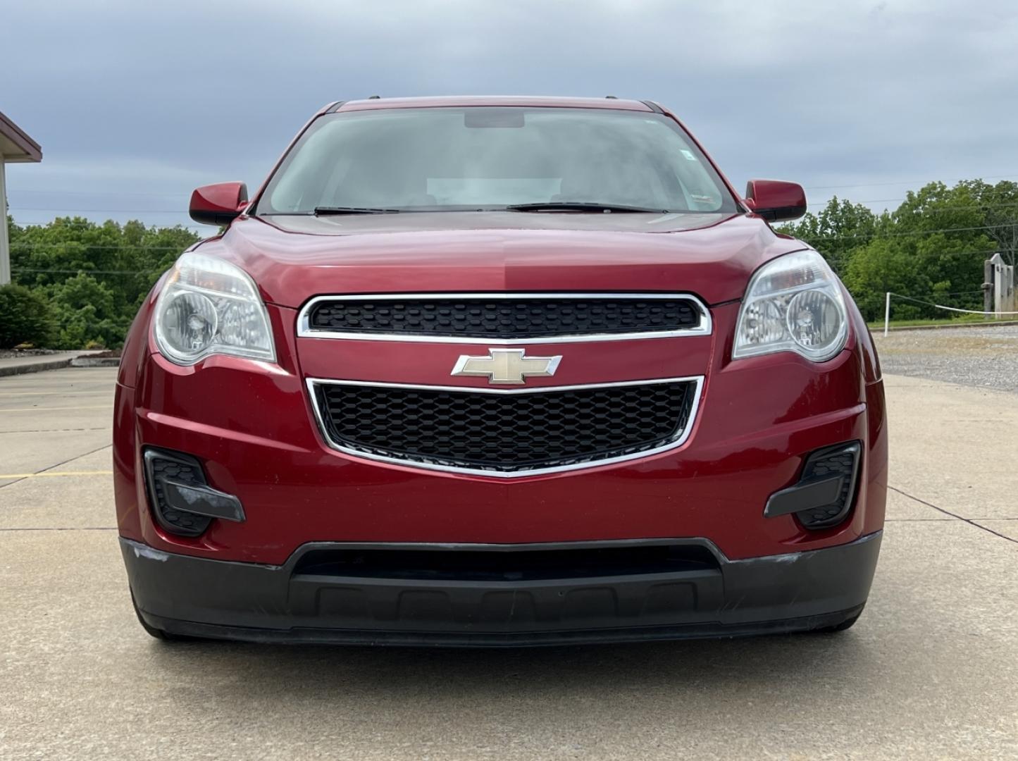 2015 RED /Tan Cloth Chevrolet Equinox 1LT 2WD (2GNALBEK6F1) with an 2.4L 4 Cyl. engine, Automatic transmission, located at 506 S. Kingshighway, Cape Girardeau, MO, 63703, (573) 235-5000, 37.294994, -89.556206 - 2015 Chevrolet Equinox LT 96xxx miles Front Wheel Drive 2.4L 4 Cyl. Automatic Backup Camera Bluetooth Cruise Power Windows/Locks/Mirrors We have financing available and we accept trades! Fill out a credit application on our website or come by today! If you have any questions, give us a cal - Photo#9
