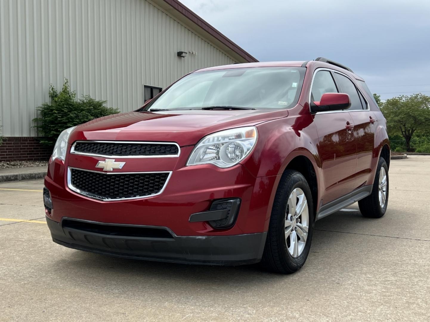 2015 RED /Tan Cloth Chevrolet Equinox 1LT 2WD (2GNALBEK6F1) with an 2.4L 4 Cyl. engine, Automatic transmission, located at 506 S. Kingshighway, Cape Girardeau, MO, 63703, (573) 235-5000, 37.294994, -89.556206 - 2015 Chevrolet Equinox LT 96xxx miles Front Wheel Drive 2.4L 4 Cyl. Automatic Backup Camera Bluetooth Cruise Power Windows/Locks/Mirrors We have financing available and we accept trades! Fill out a credit application on our website or come by today! If you have any questions, give us a cal - Photo#3